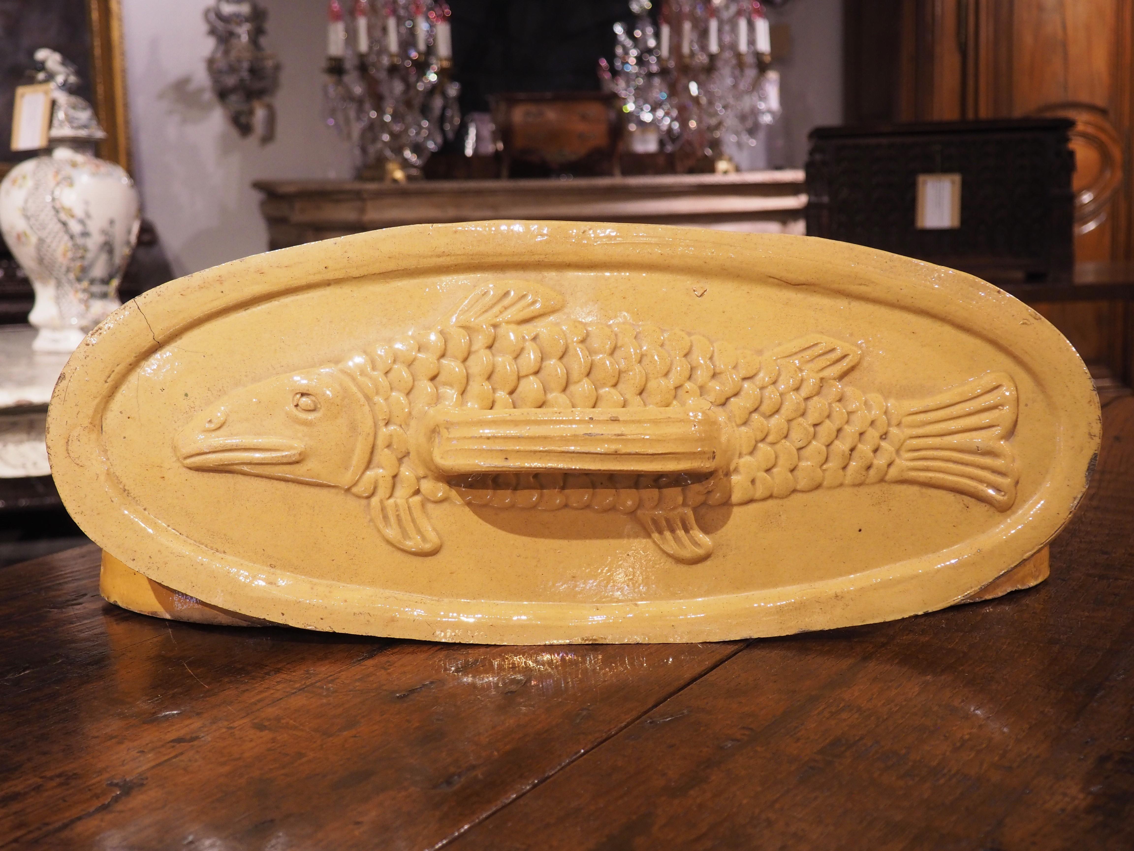 19th Century Yellow Glazed Fish Terrine from Alsace, France For Sale 6