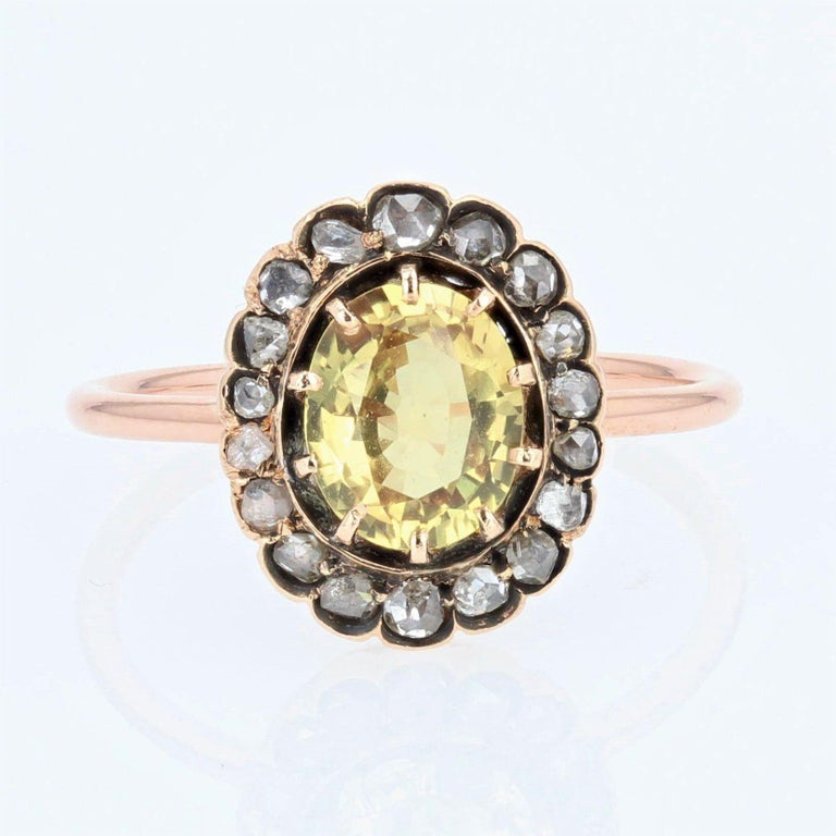 19th Century Yellow Sapphire Diamonds 18 Karat Rose Gold Ring In Good Condition For Sale In Poitiers, FR