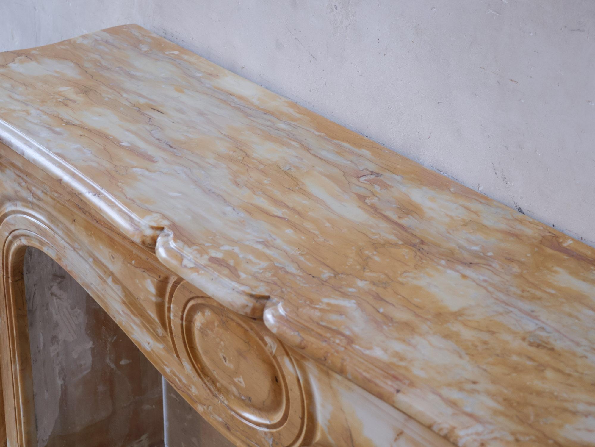 19th-Century yellow Siena marble mantelpiece For Sale 7
