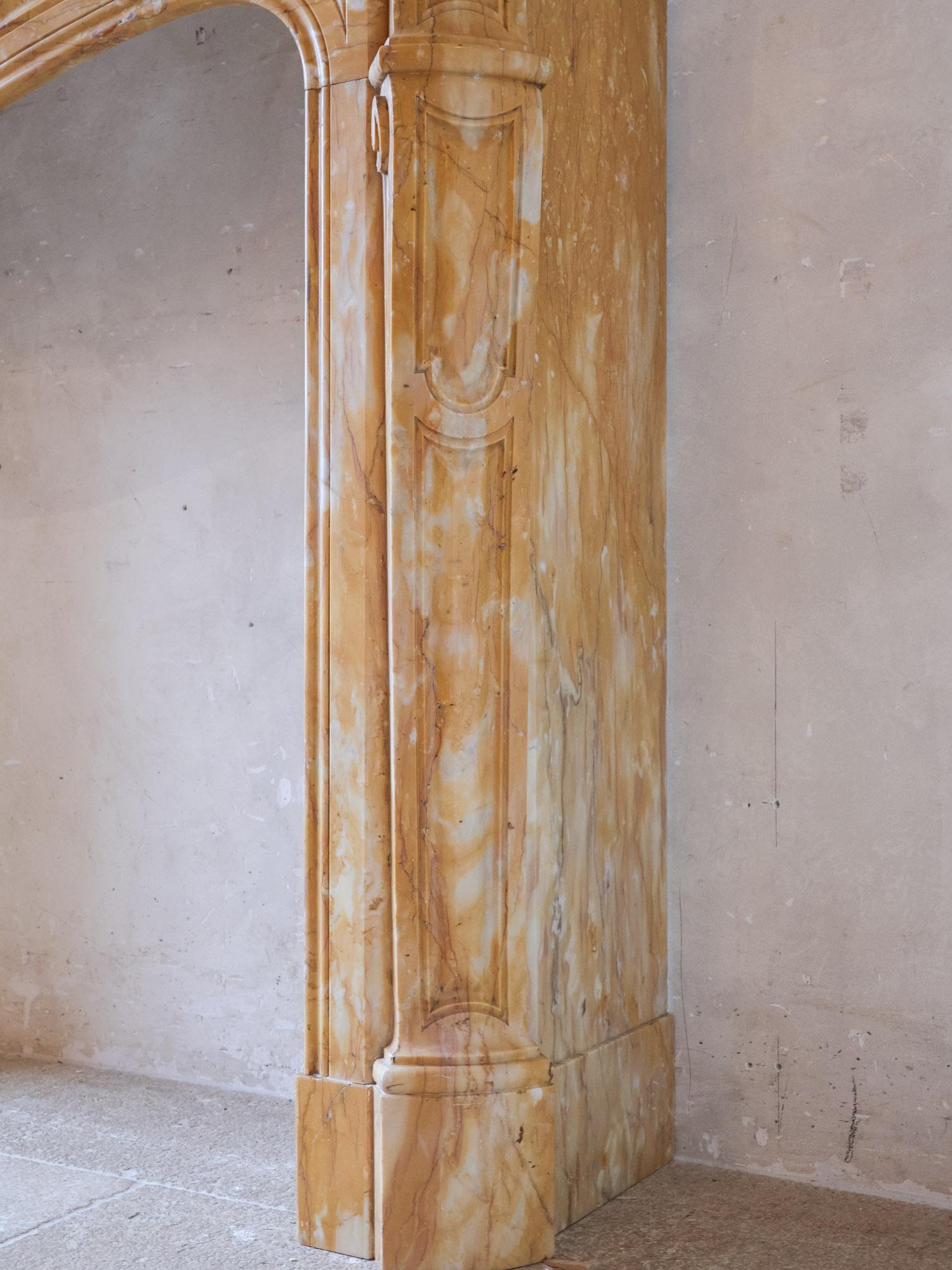 19th-Century yellow Siena marble mantelpiece For Sale 8