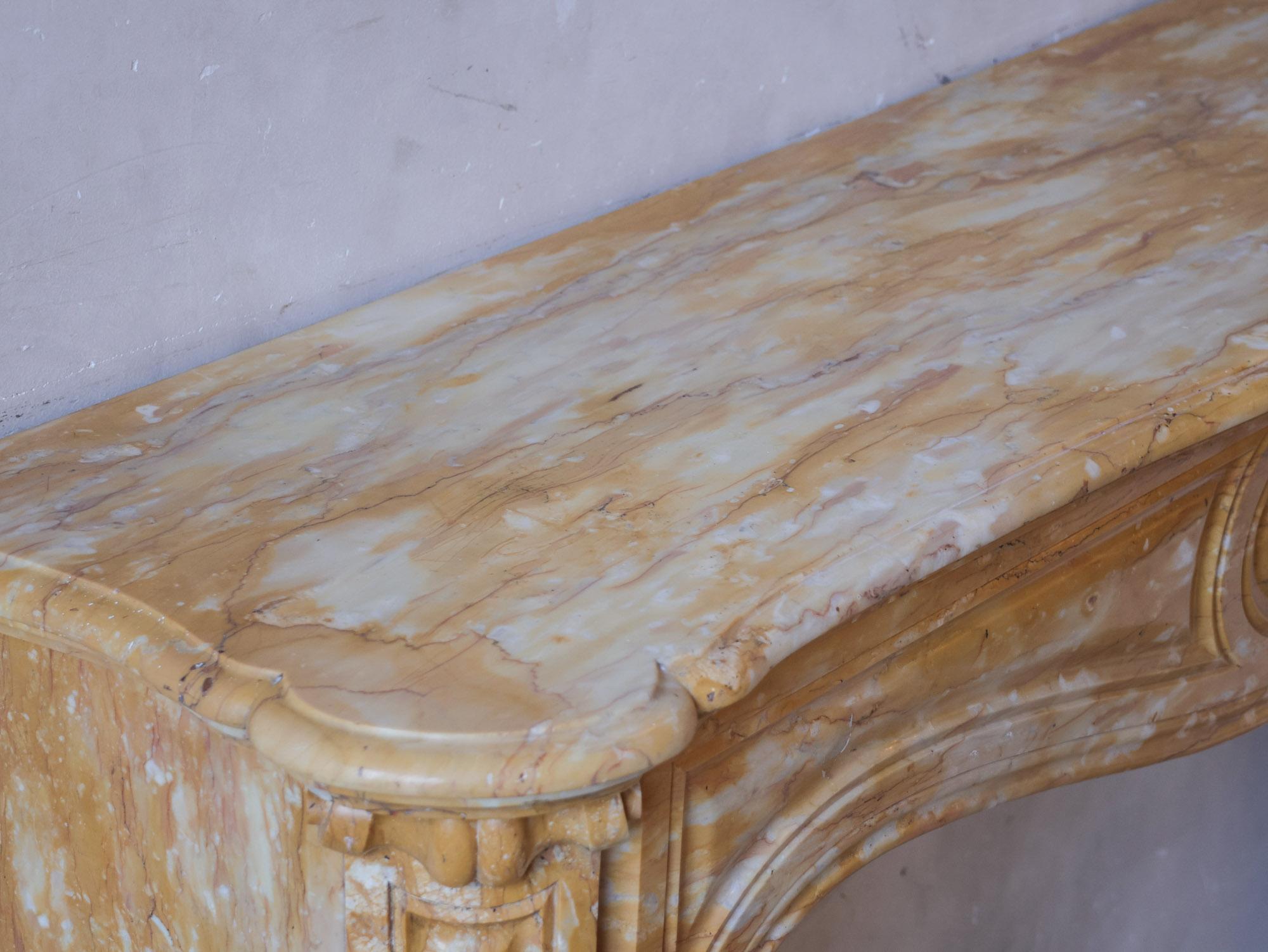 19th-Century yellow Siena marble mantelpiece For Sale 2