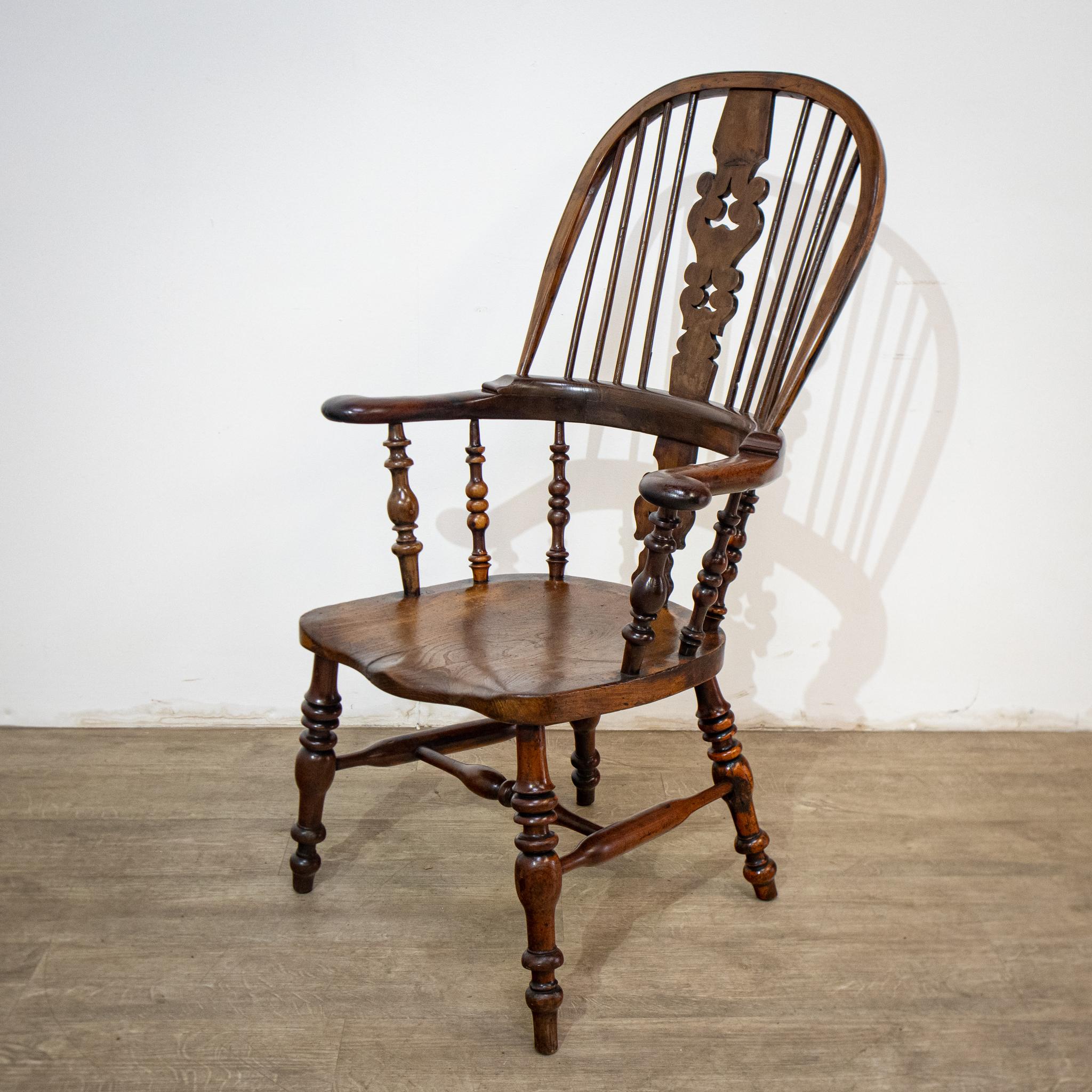 English 19th Century Yew High Back Windsor Chair For Sale