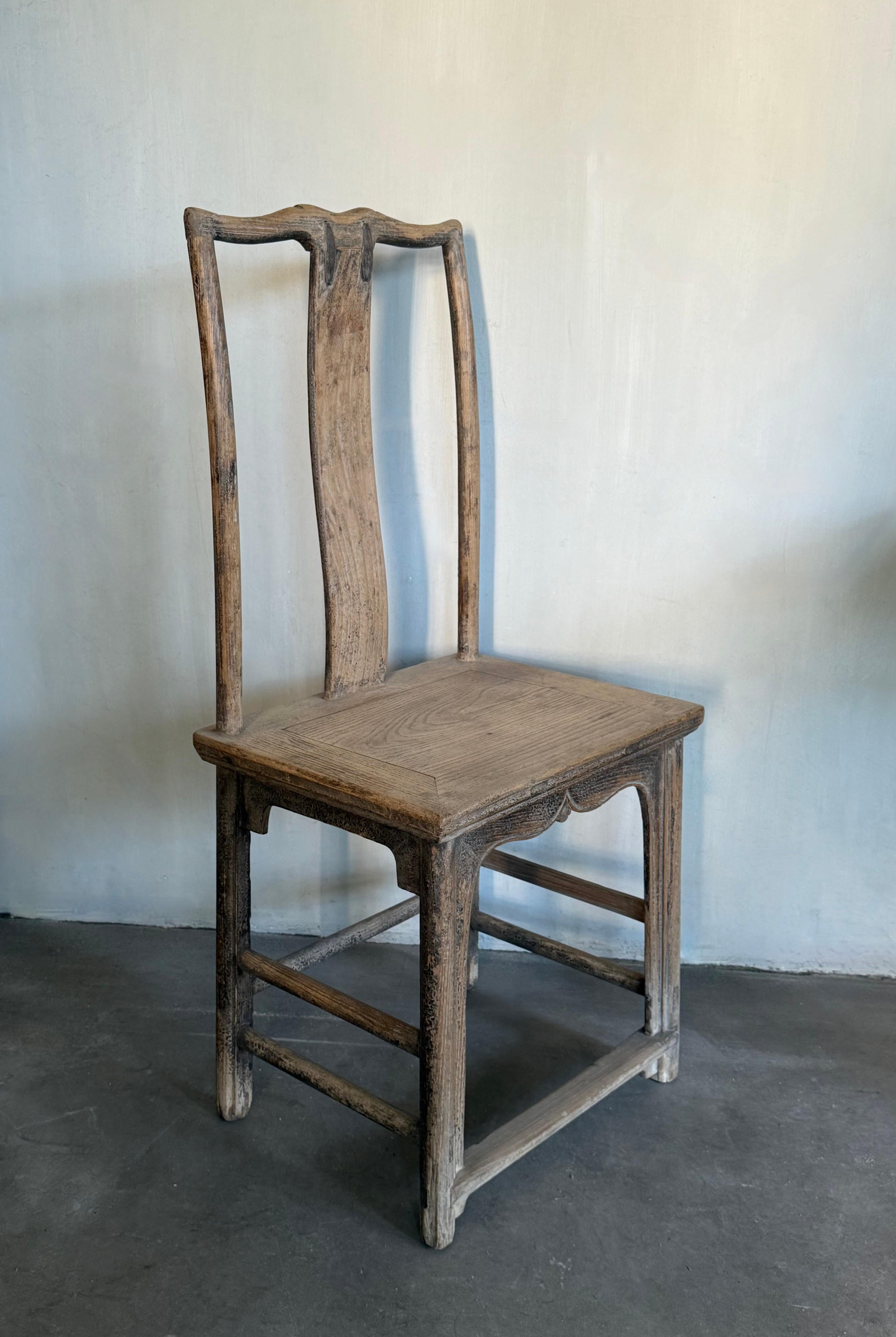 Elm 19th Century Yoke Back Chair For Sale