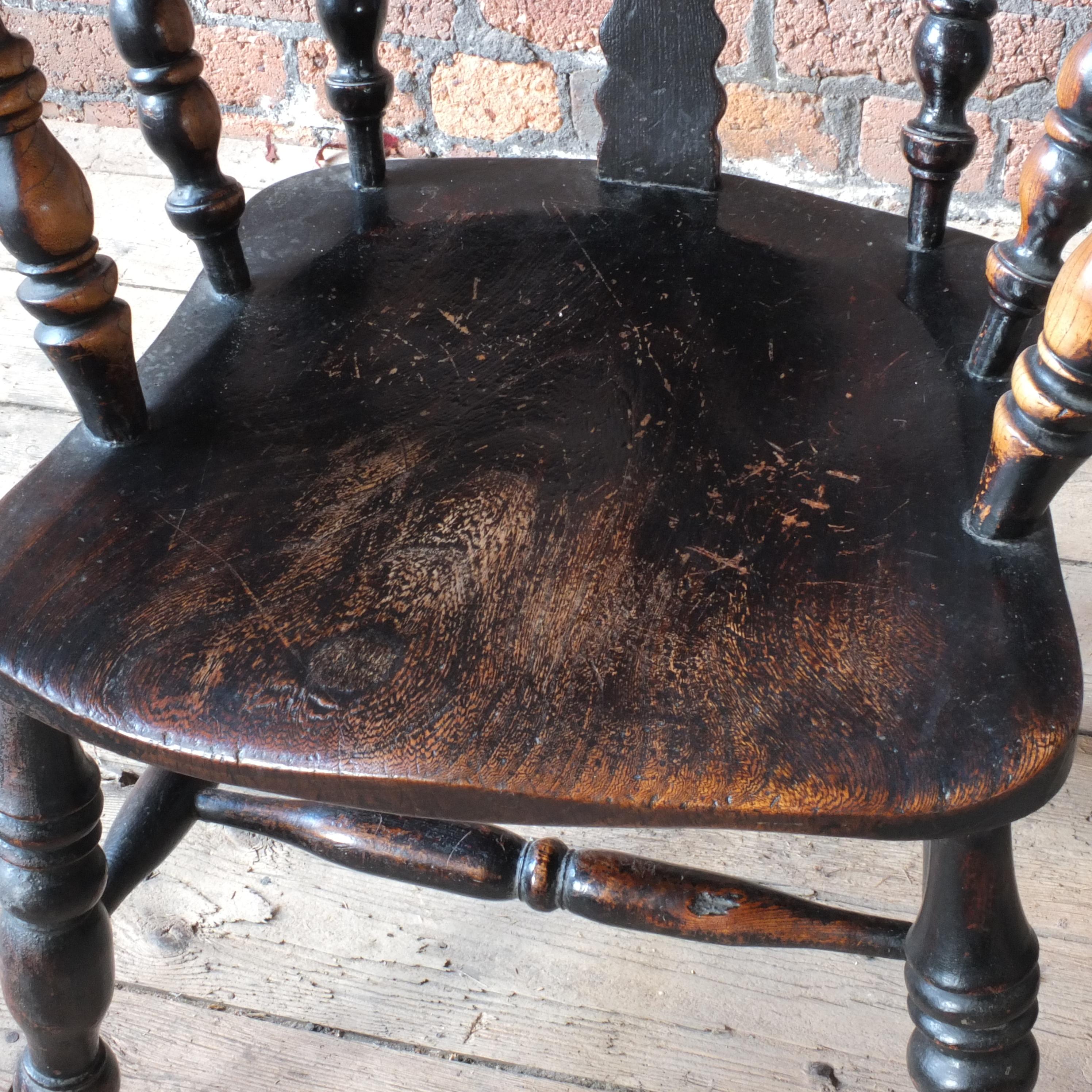19th Century 19th century Yorkshire broad arm Windsor chair For Sale