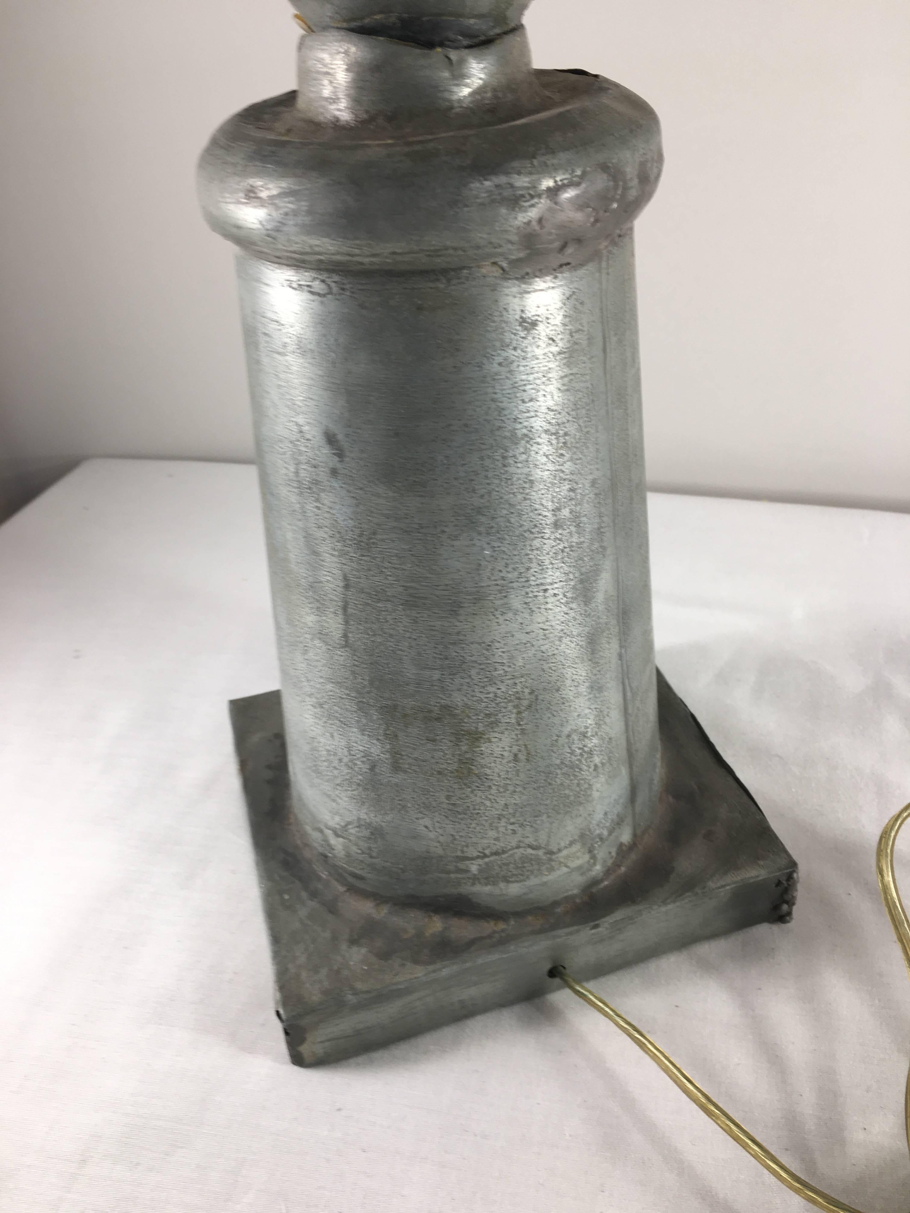 Remate de Zinc del Siglo XIX Montado como Lámpara Cinc en venta