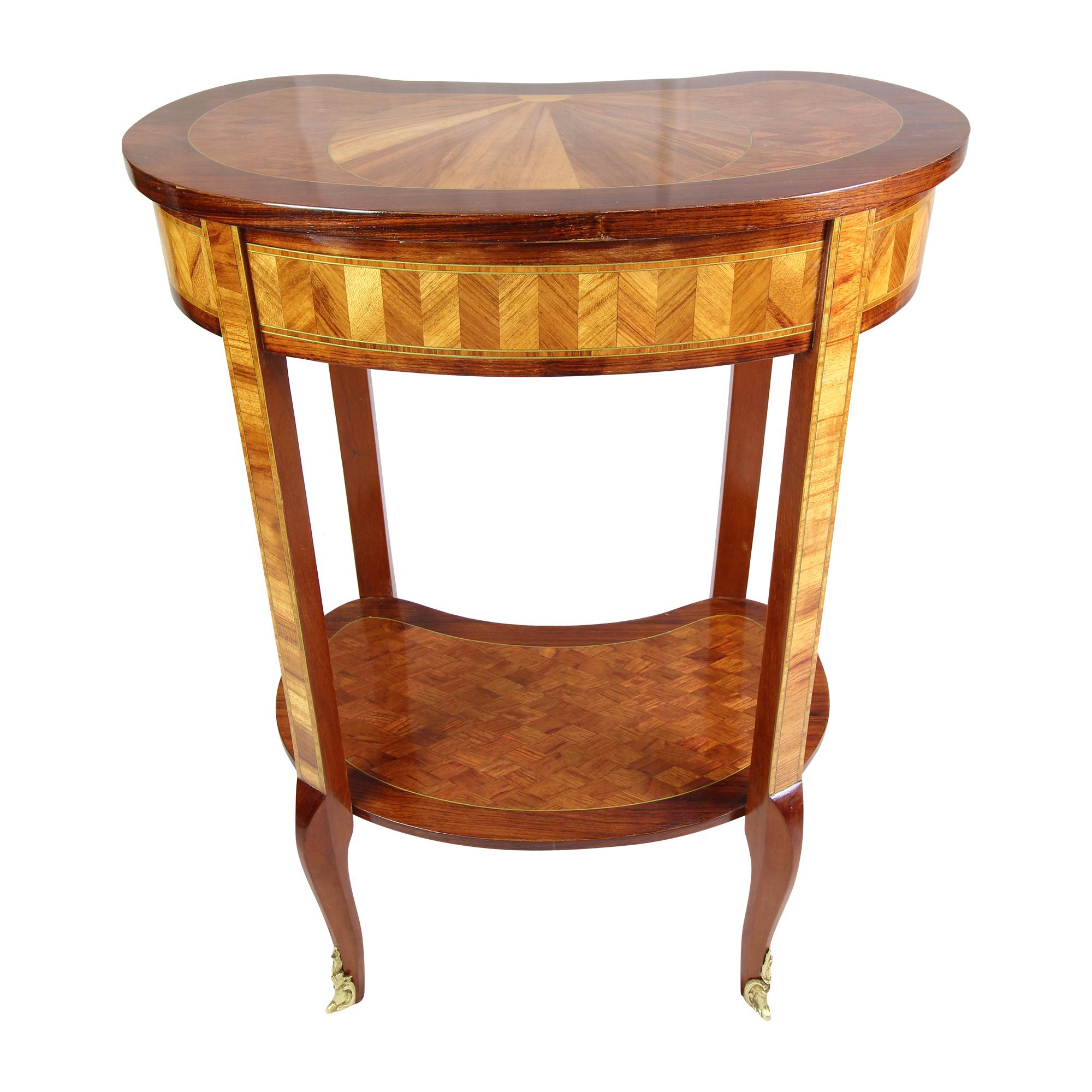 Polished 19th Cenurty Louis XV Style Marquetry Side Table For Sale