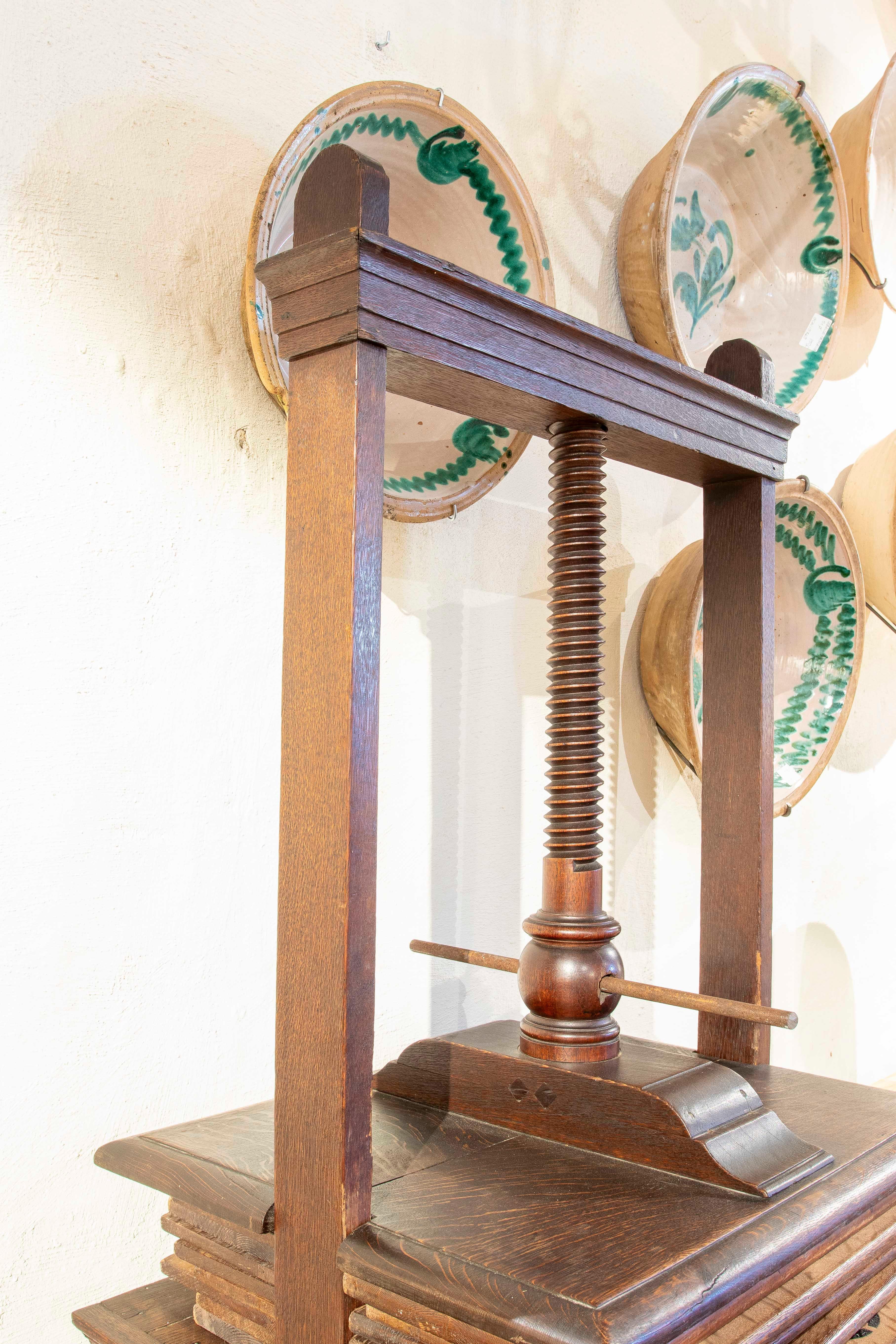 19th Complete Wooden Book Press In Good Condition In Marbella, ES