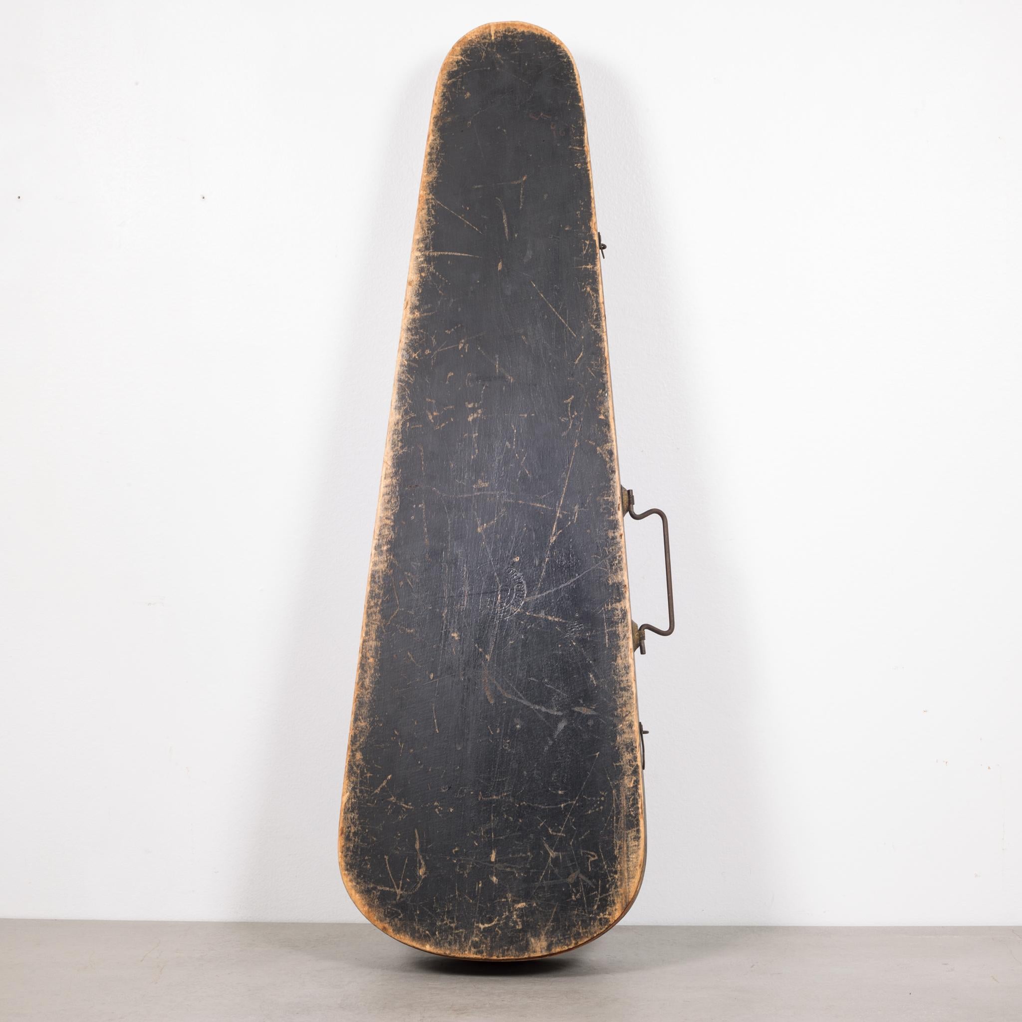 old wooden violin case