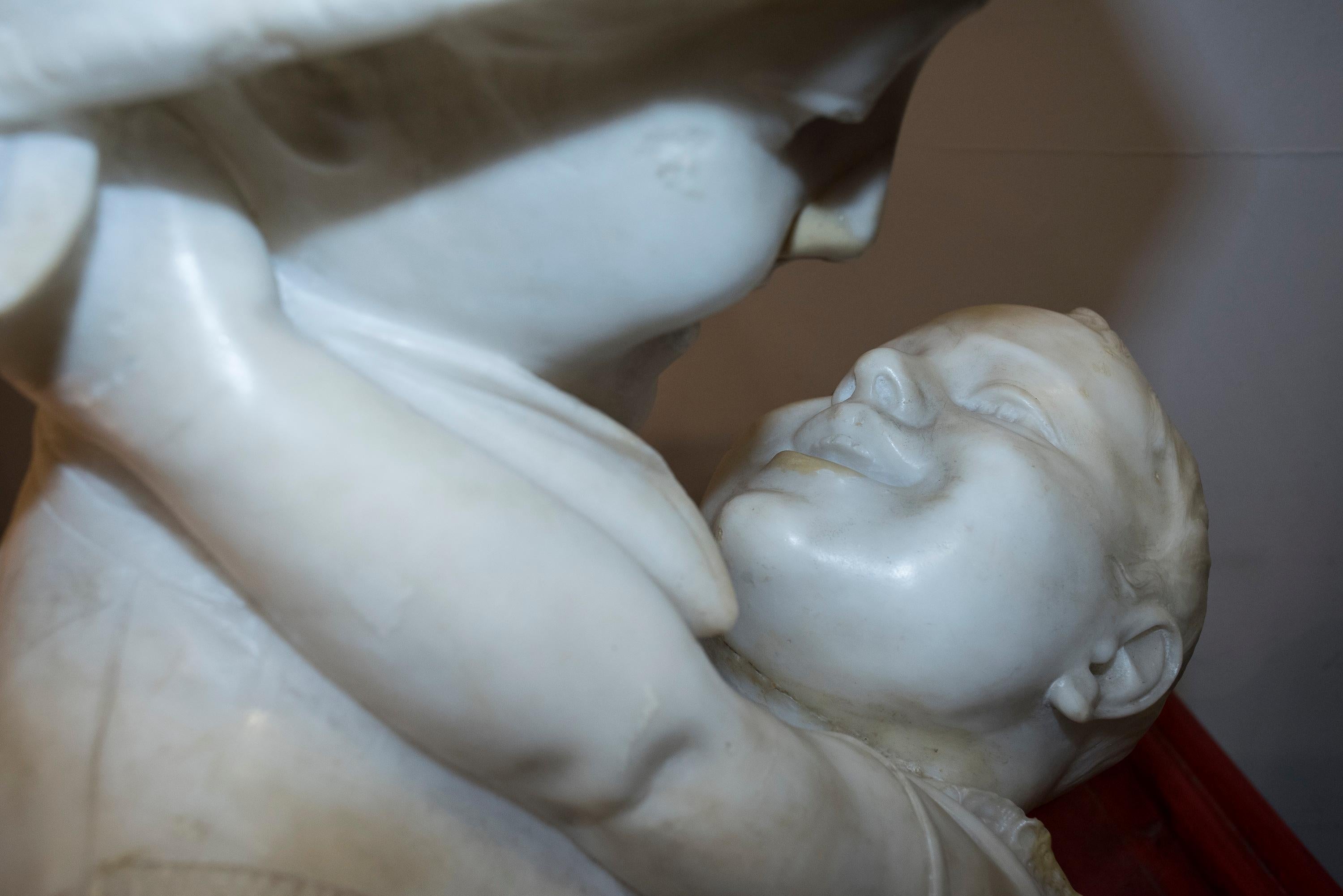 19th-Early 20th Century Alabaster Mother&child Ferdinand Vichi Italian Sculpture 2
