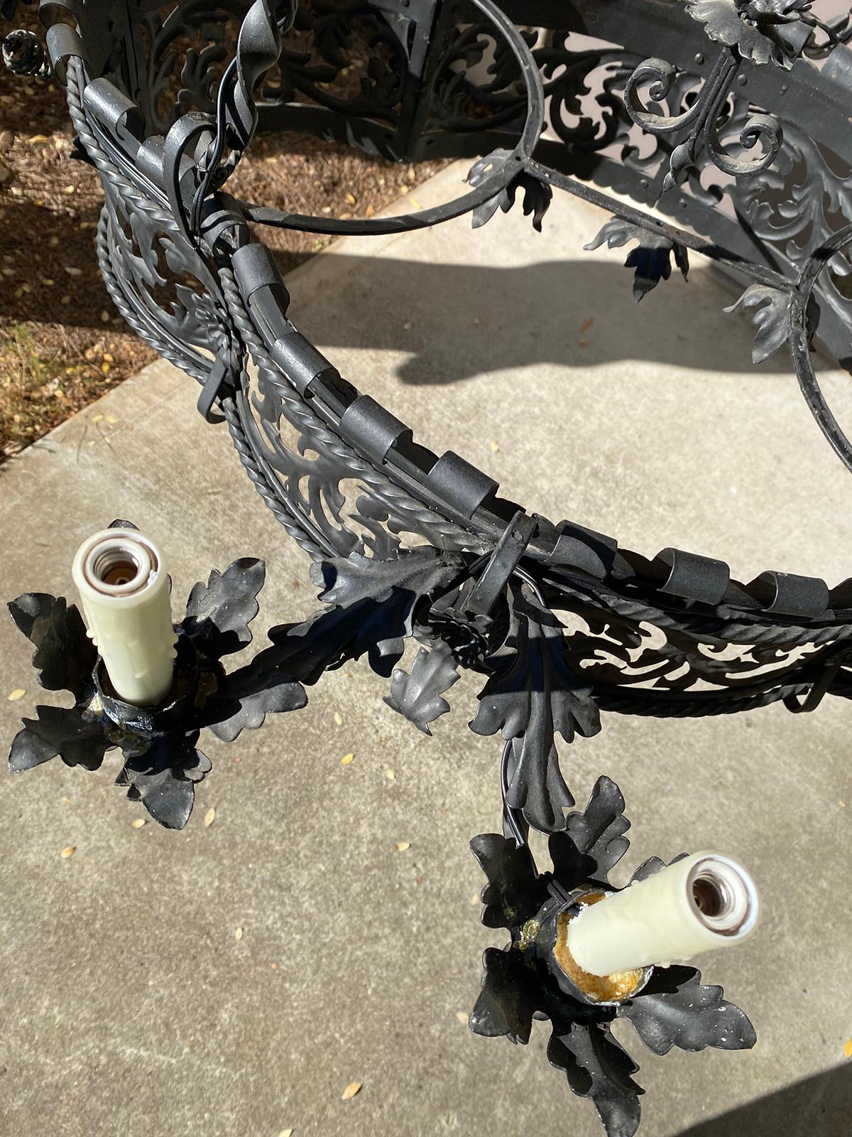 19th-Early 20th Century Continental Wrought Iron Eight-Arm Chandelier For Sale 3