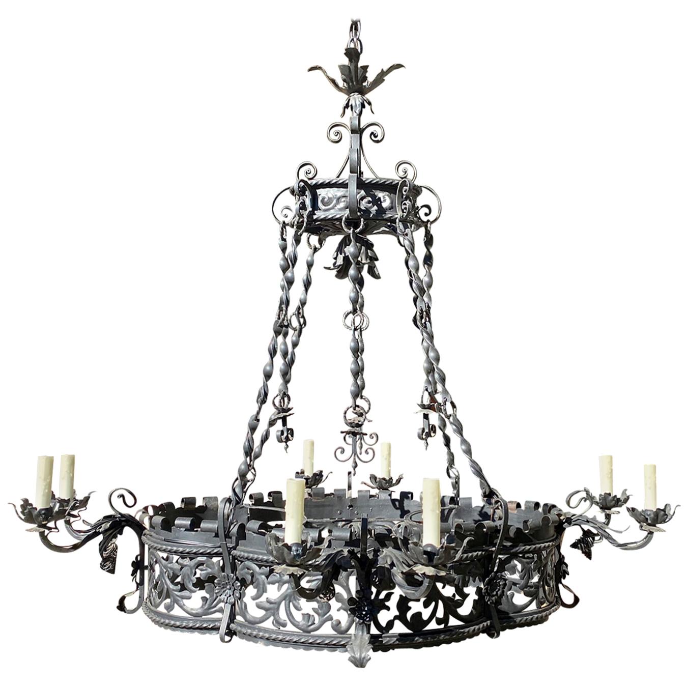 19th-Early 20th Century Continental Wrought Iron Eight-Arm Chandelier For Sale