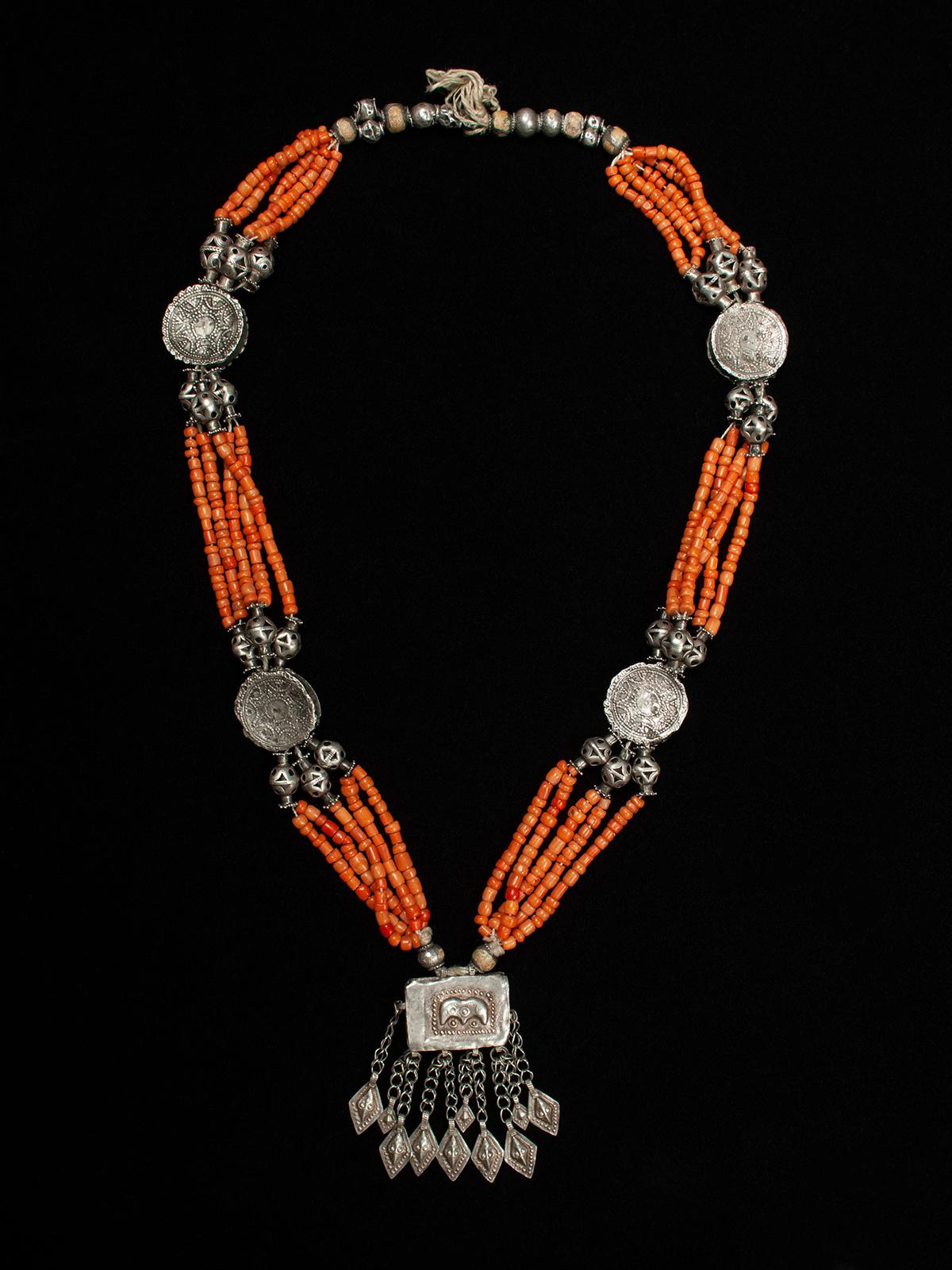 Collar de boda de coral del siglo XIX-principios del XX, Tayikistán, Asia Central Tribal
