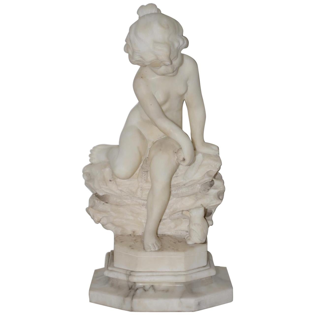 19th-Early 20th Century Marble Sculpture Young Child with Kitten, circa 1920 For Sale