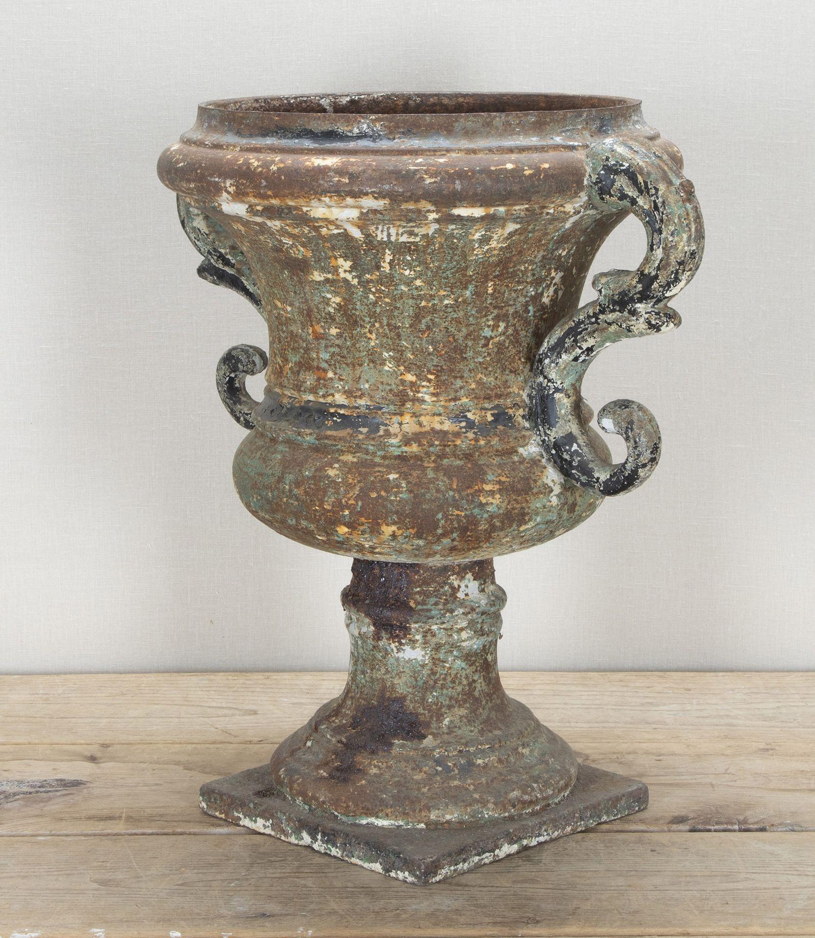 Luigi XV Urna in ghisa francese del 19° secolo in vendita