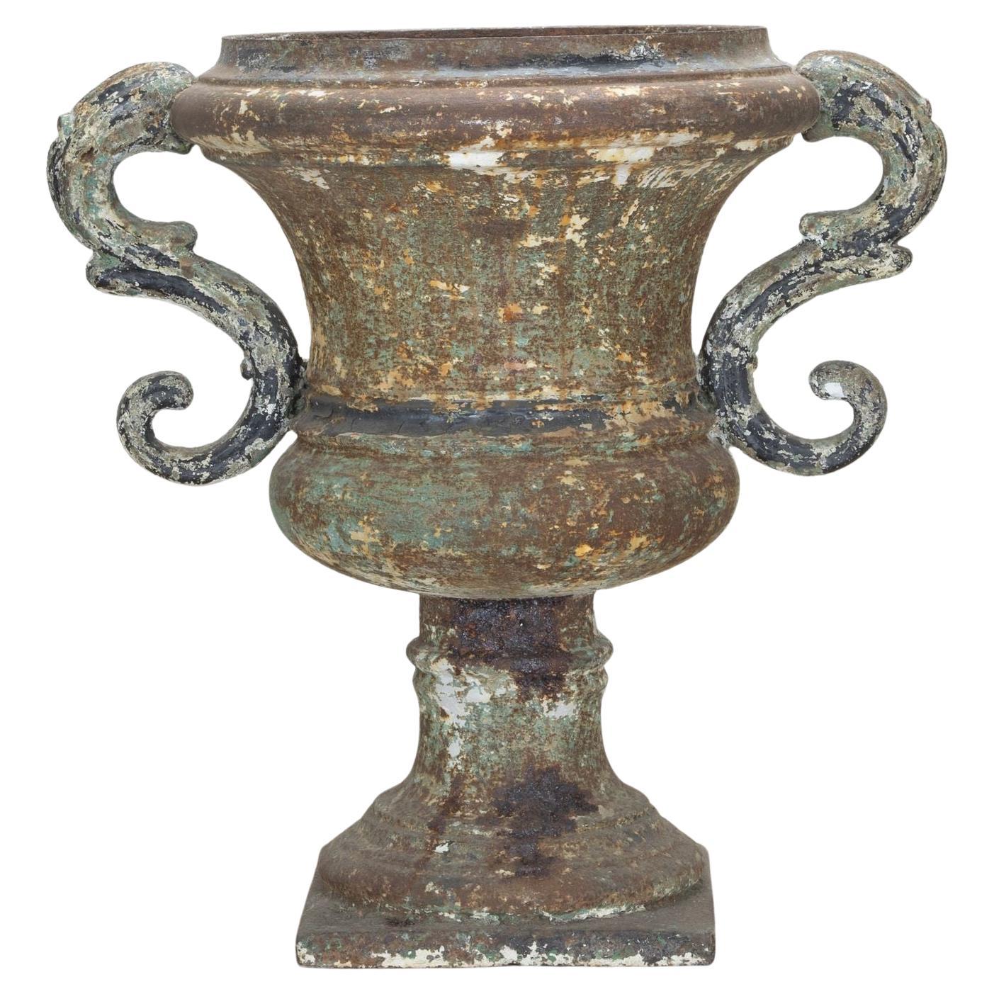 Urna in ghisa francese del 19° secolo
