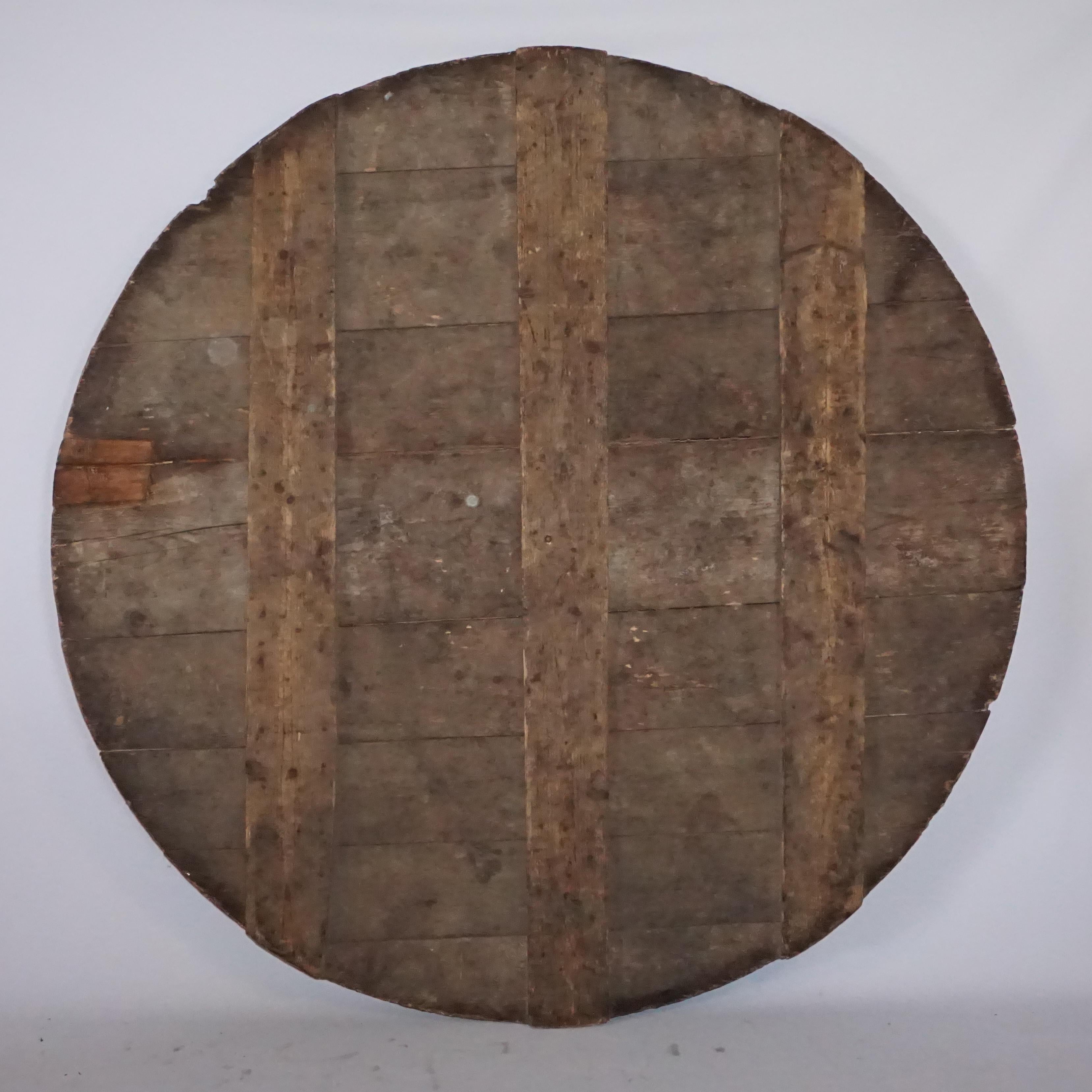 A round, antique French large dimensional clock face with its original clock made of hand painted wood from the Napoleon III period. In good condition, enhanced by detailed carvings. Wear consistent with age and use, circa 1890, France.