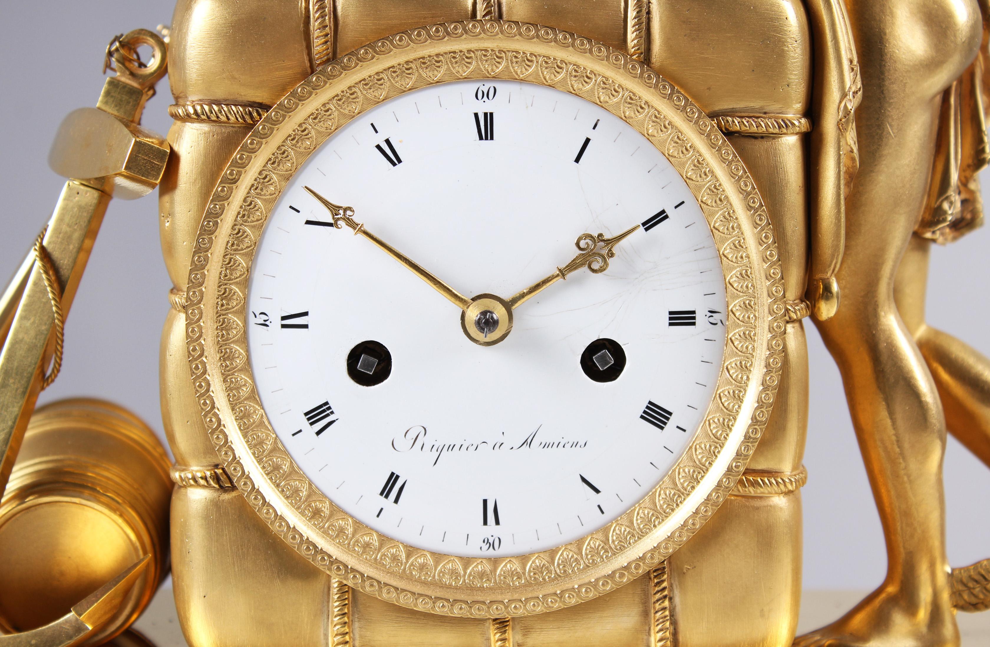 XIX Reloj de chimenea imperio francés, Pendule, mercurio, bronce dorado, hacia 1815 siglo XIX en venta