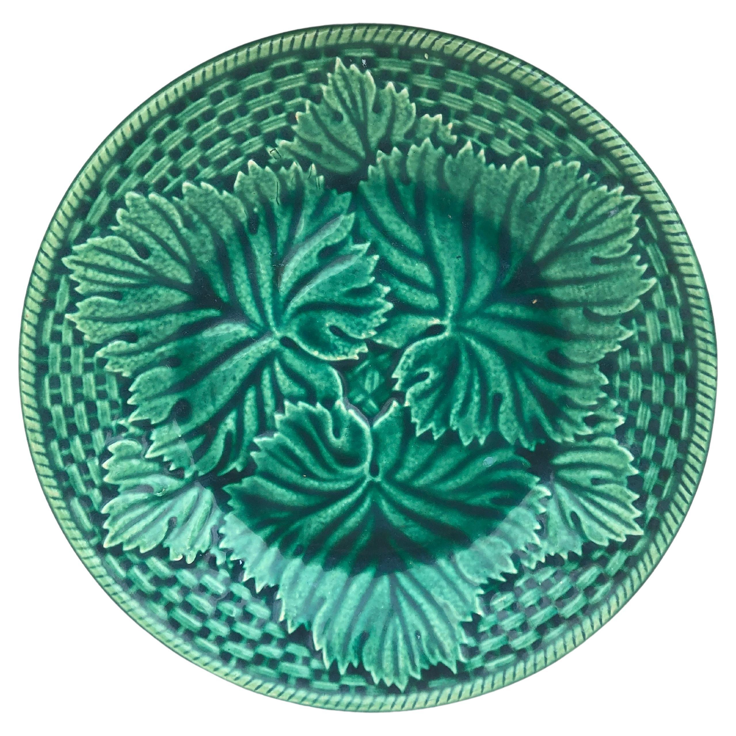 19th French Green Majolica Leaves Plate Gien For Sale