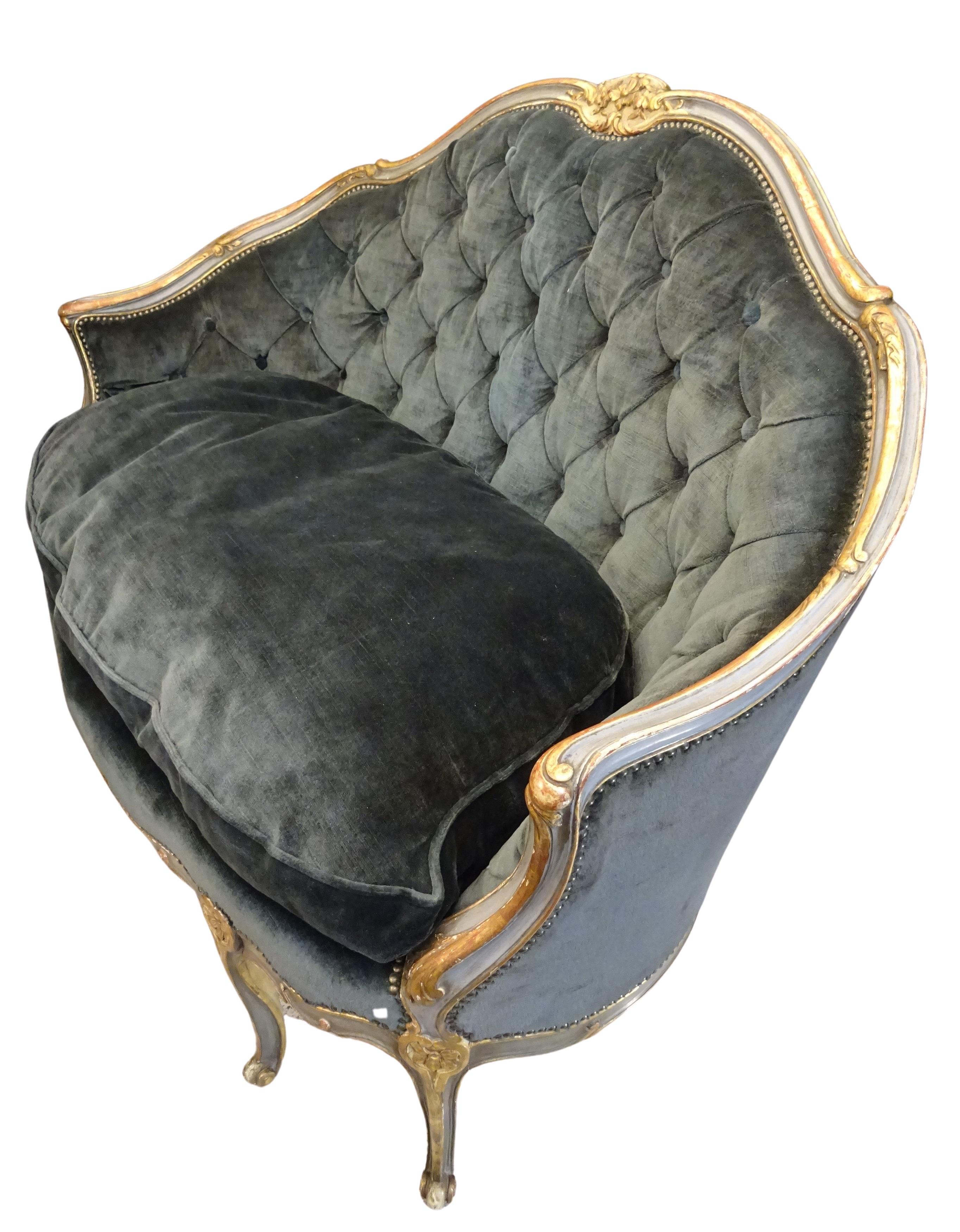 Outstanding sofa Corbeille, France, 19th century, Napoleon III, in grey hand painted and gilded wood and upholstered in an amazing grey color velvet .In a very good condition with age and use
Carved floral wood and gilded with scrolls and