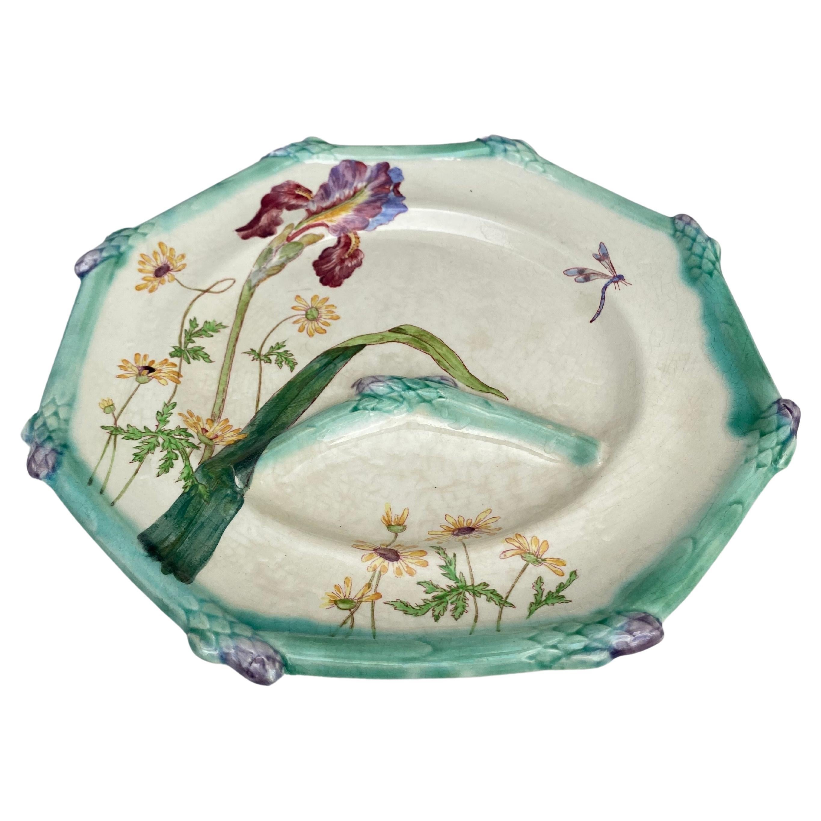 Rare 19th French Majolica Asparagus octogonal plate signed Iris Longchamp.
Iris, dragonfly and yellow daisies.