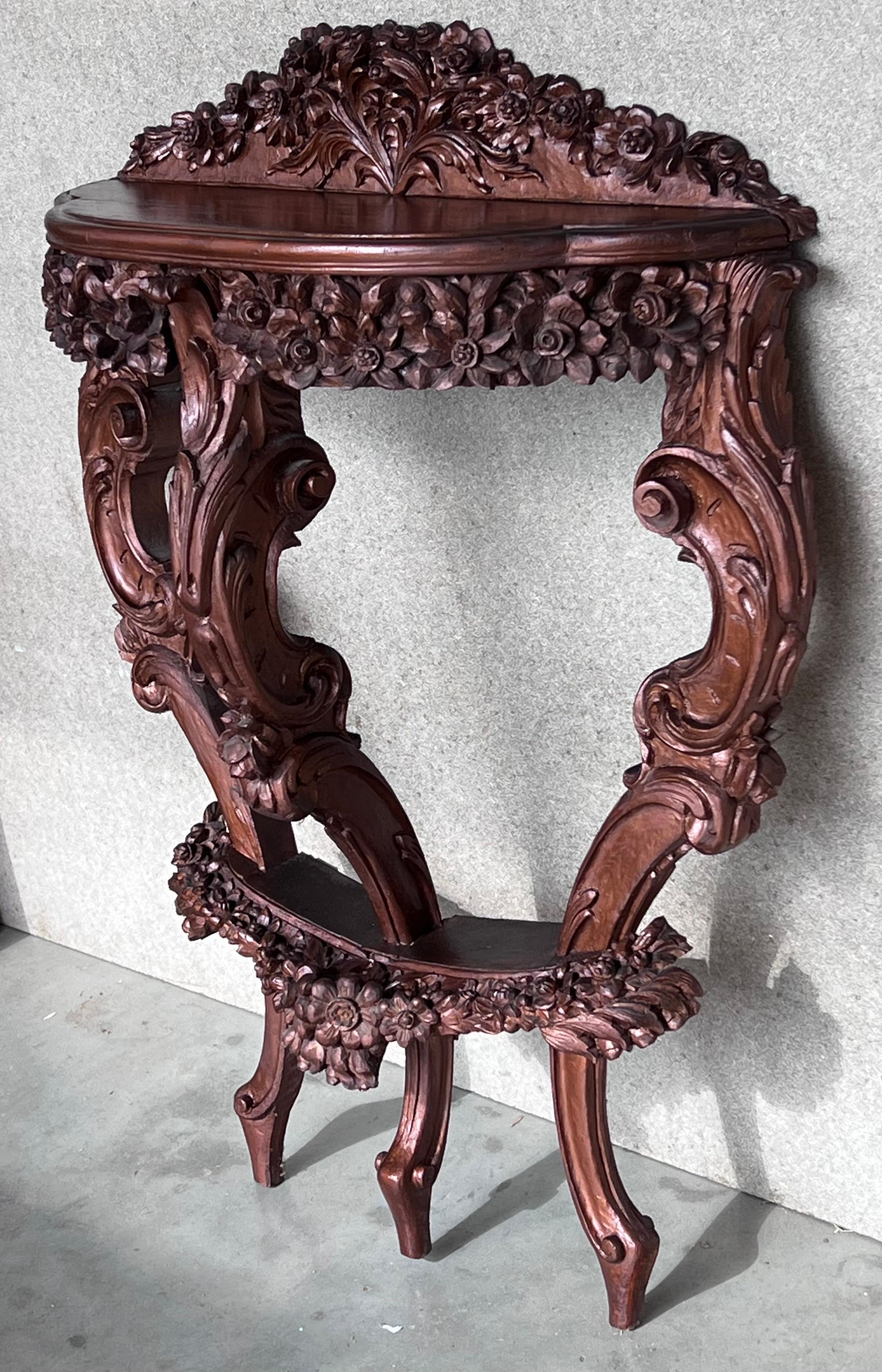19th French Regency Wall Carved Walnut Console Table In Good Condition For Sale In Miami, FL