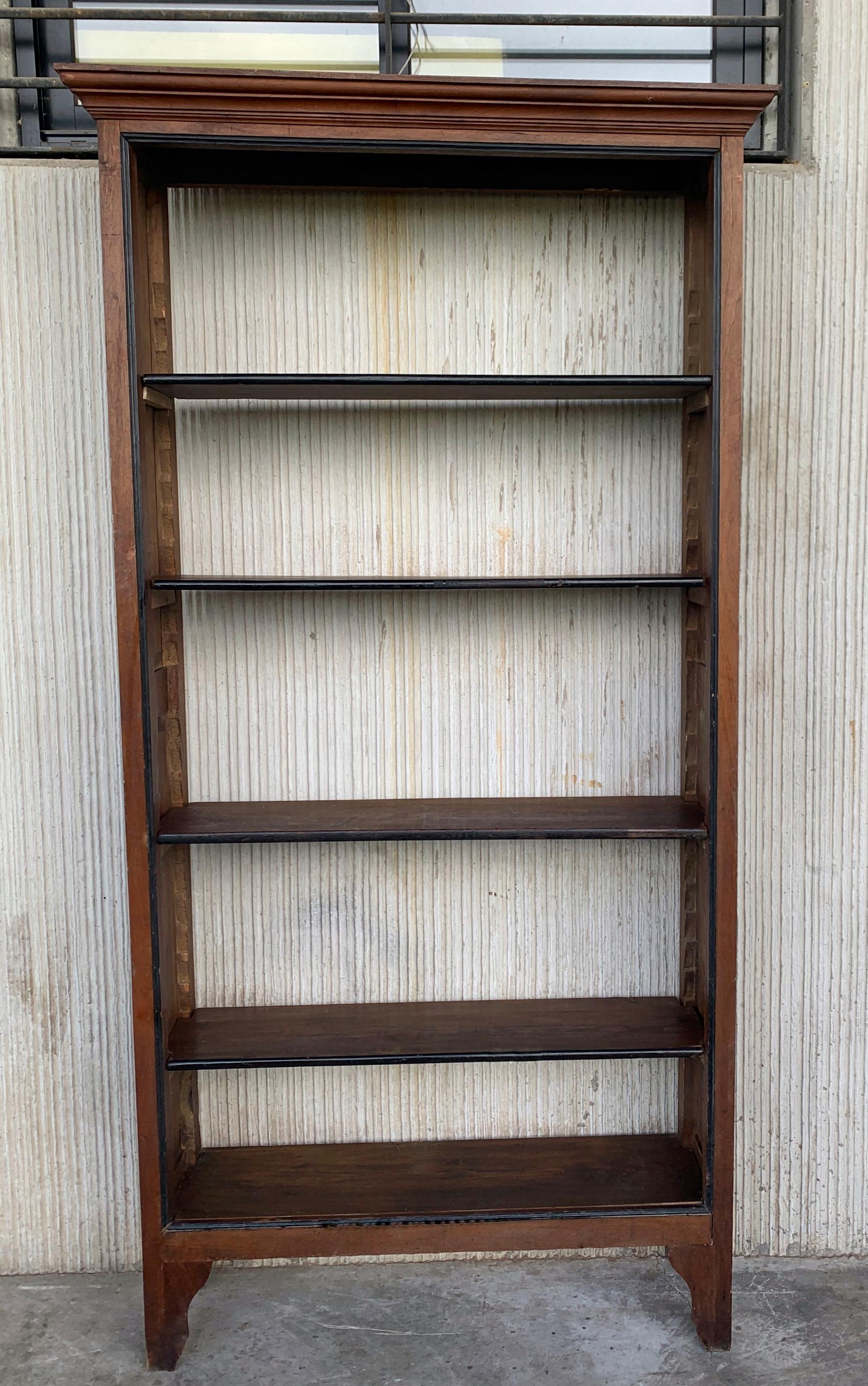 19th French Walnut & Ebonized Bookcase or Étagère with Five Adjustable Shelves In Good Condition In Miami, FL
