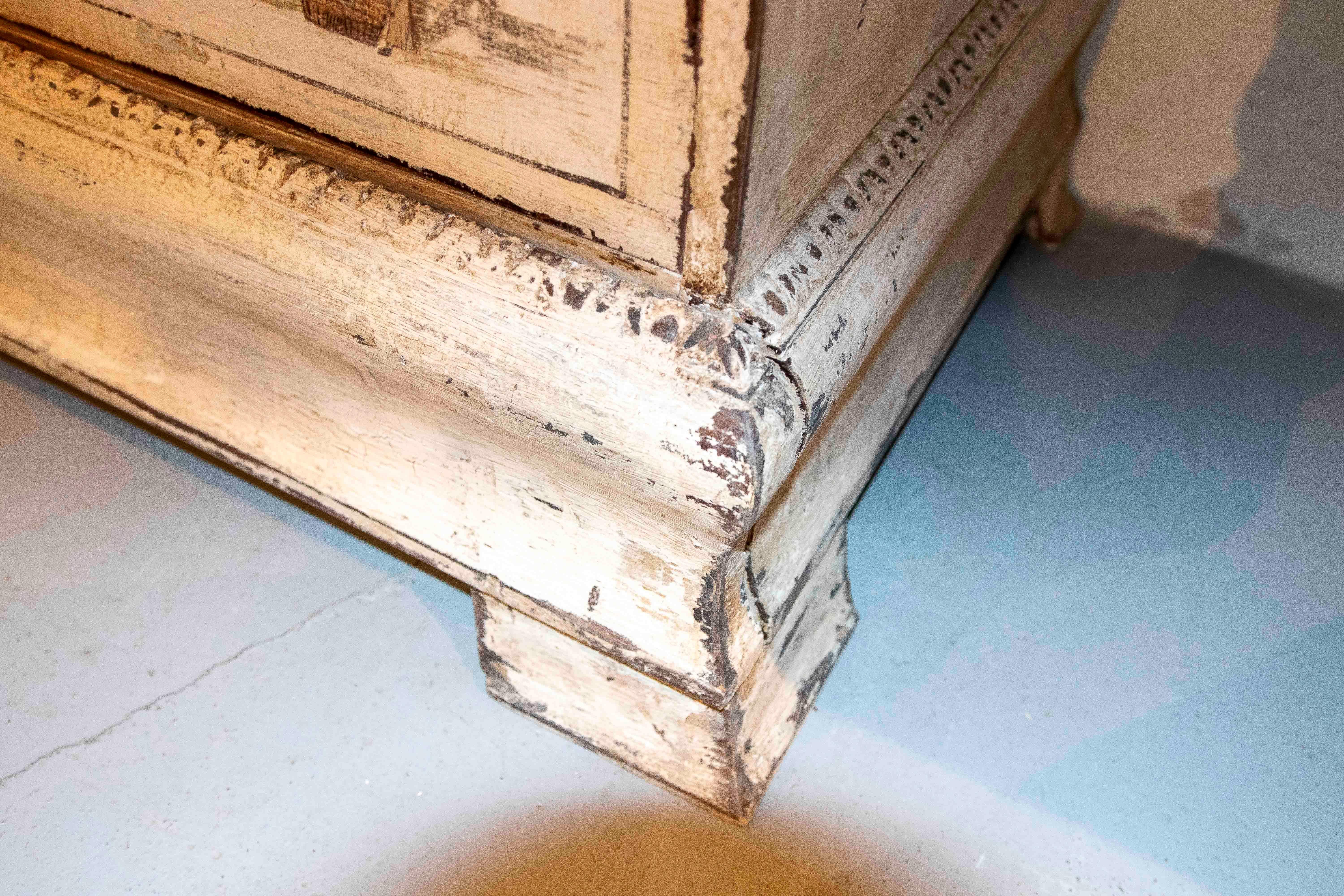 19th Hand-Painted Italian Chest of Drawers with Country Scenes For Sale 10