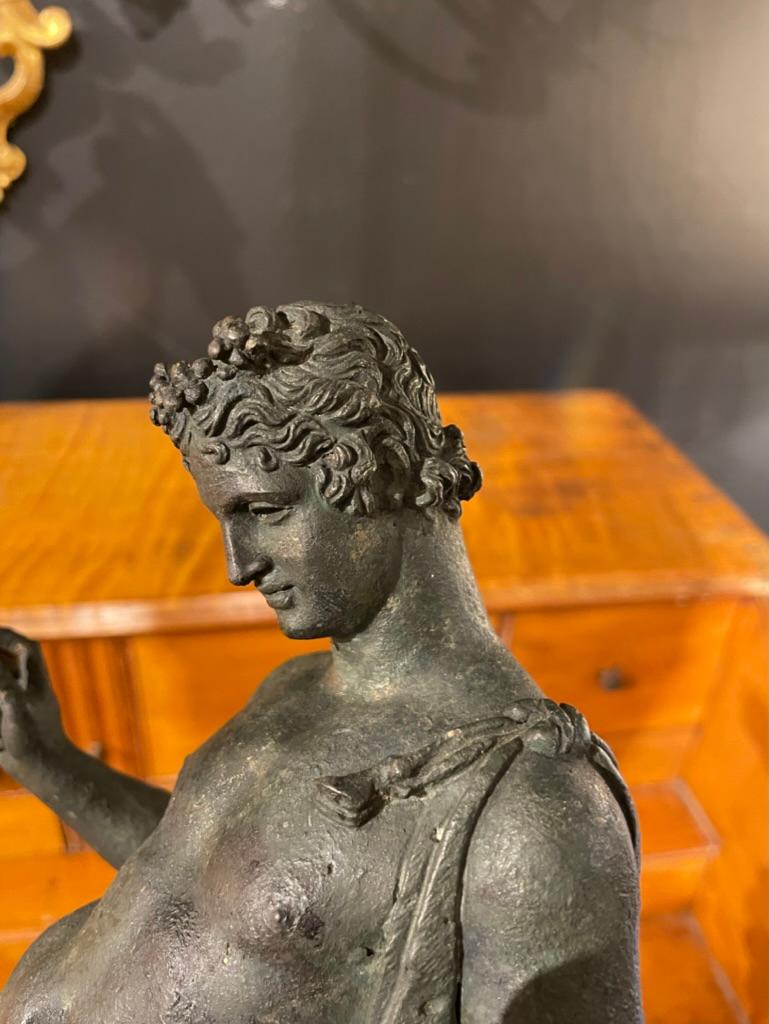 Scultura in bronzo Grand Tour del XIX secolo italiano di Narciso nudo in vendita 6