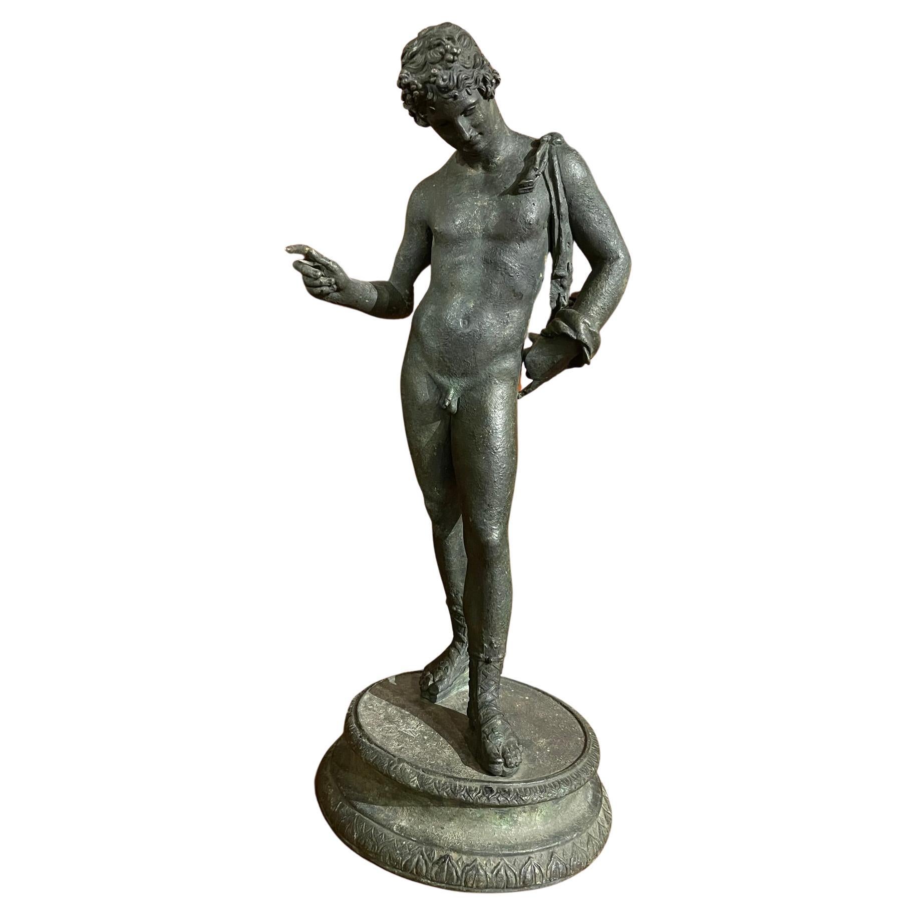 Sculpture de Narcisse nu en bronze du 19ème siècle, Grand Tour d'Italie