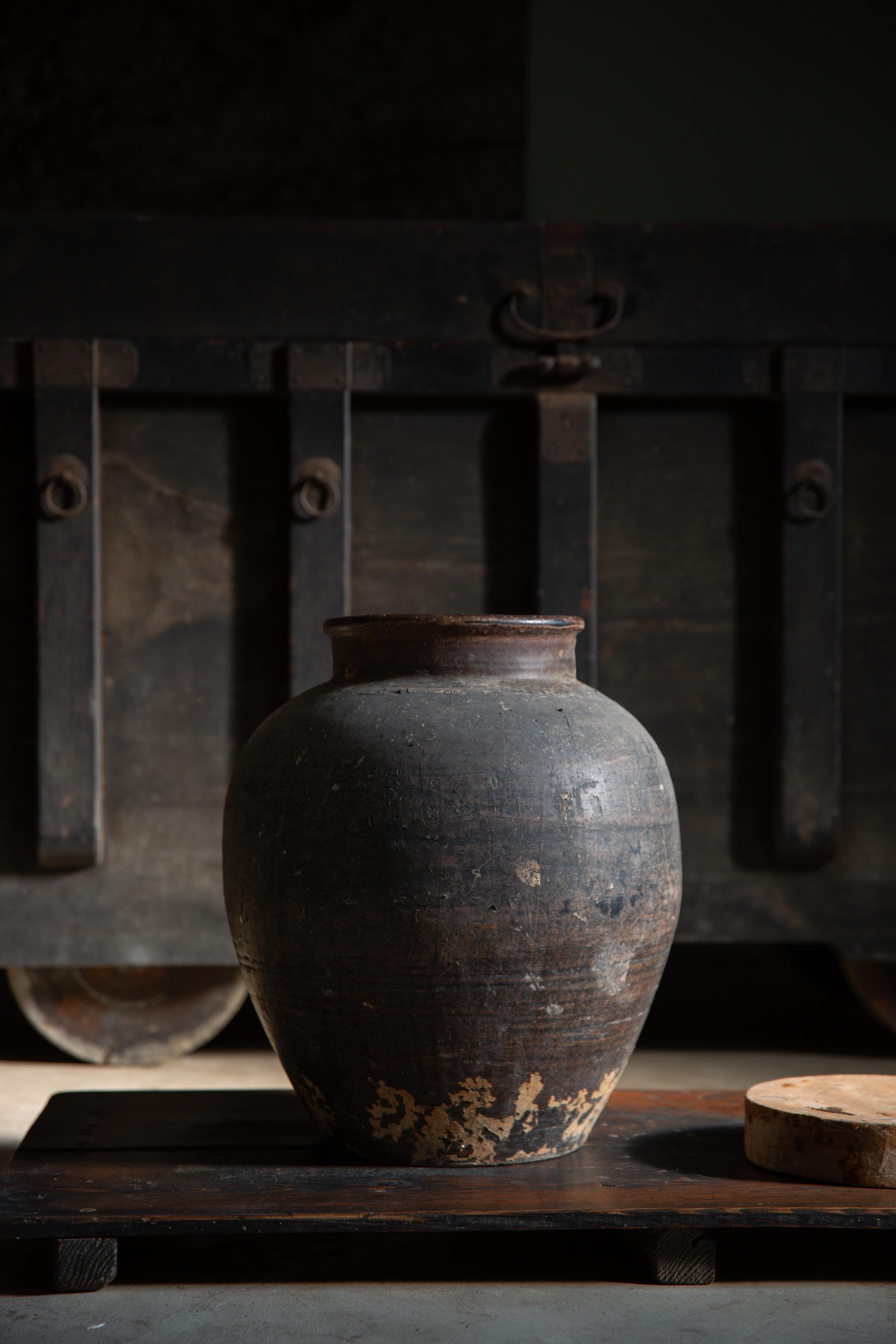 XIX secolo Antico Tsubo giapponese del 19° secolo, vaso in ceramica rivestito di carta con coperchio, vaso da tè wabi sabi in vendita