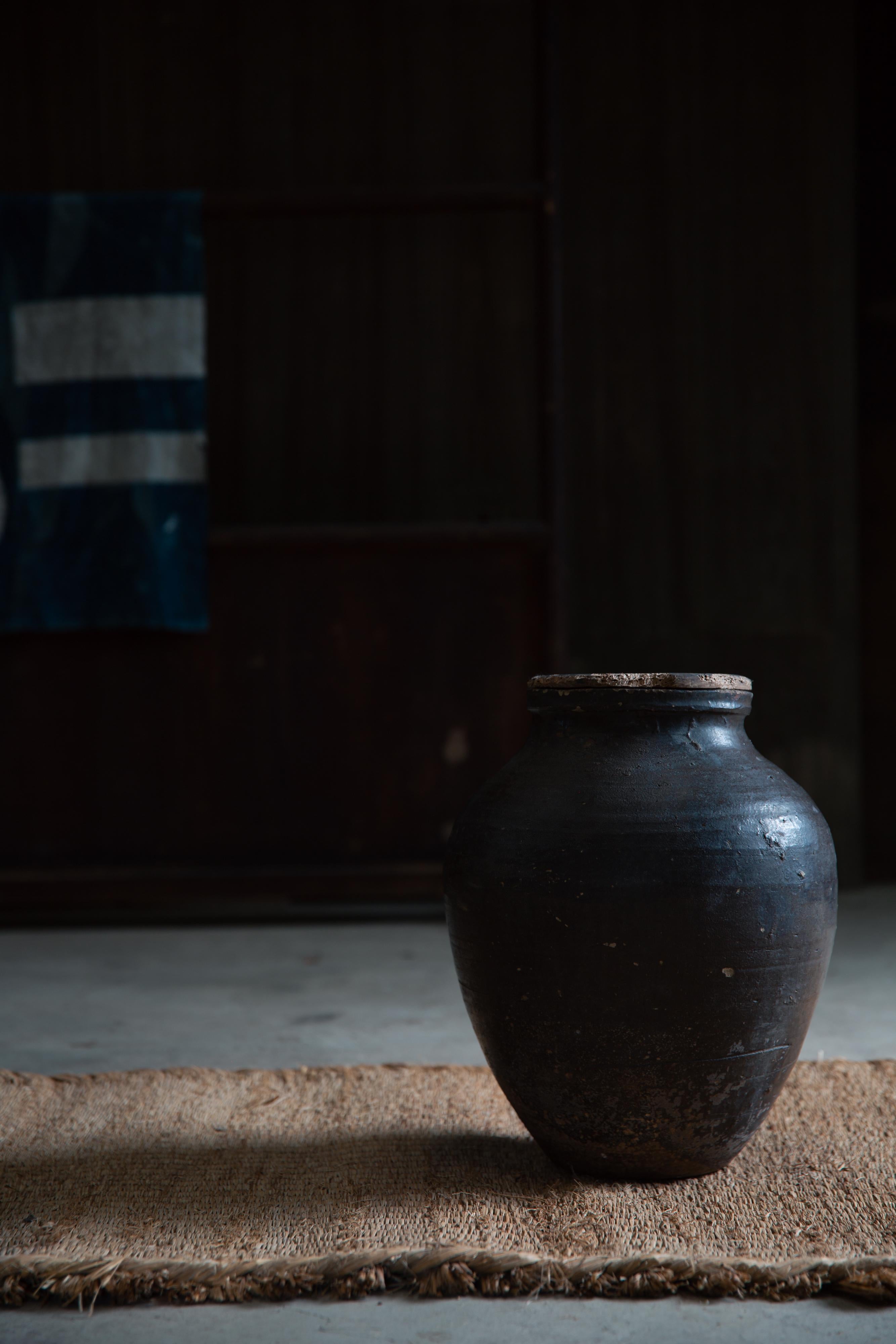 Antico Tsubo giapponese del 19° secolo, vaso in ceramica rivestito di carta, vaso wabi sabi, coperchio in legno in vendita 9