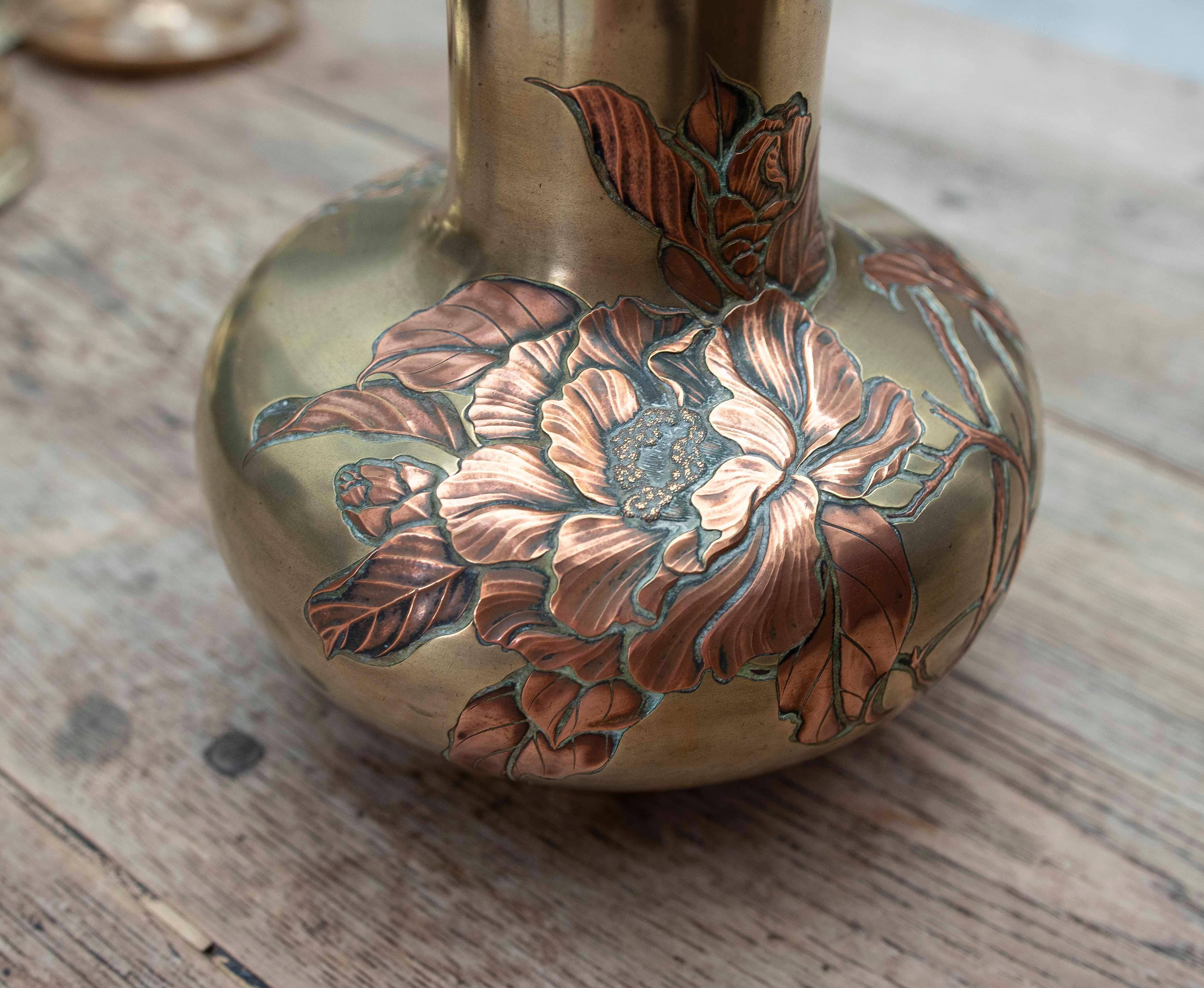 19th Japanese Bronze Vase with a Floral Design. Meiji Period. For Sale 7