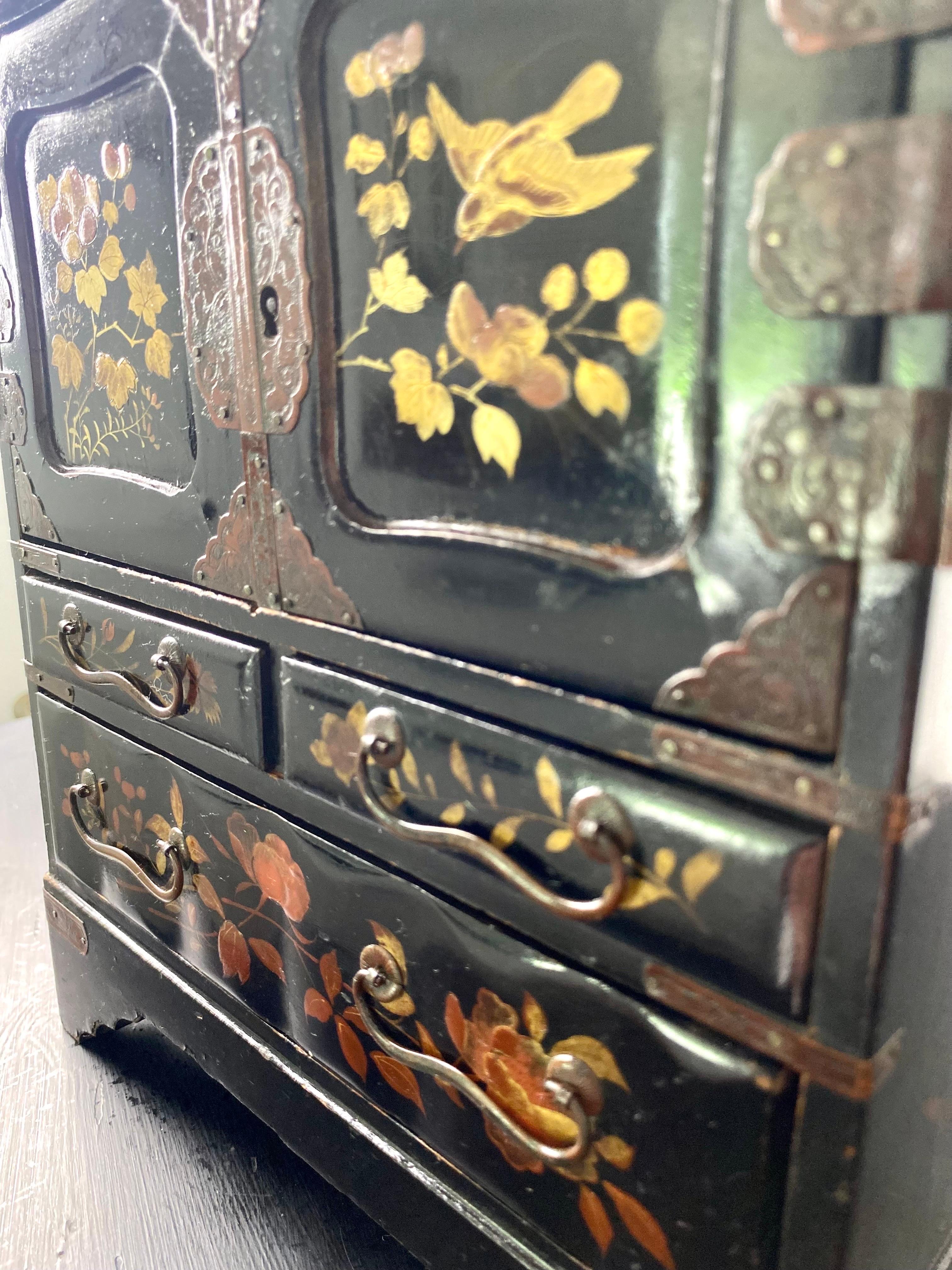 19th Jewelery Box Altar Box Japanese Temple Cabinet lacquer Black gilding Meiji 2