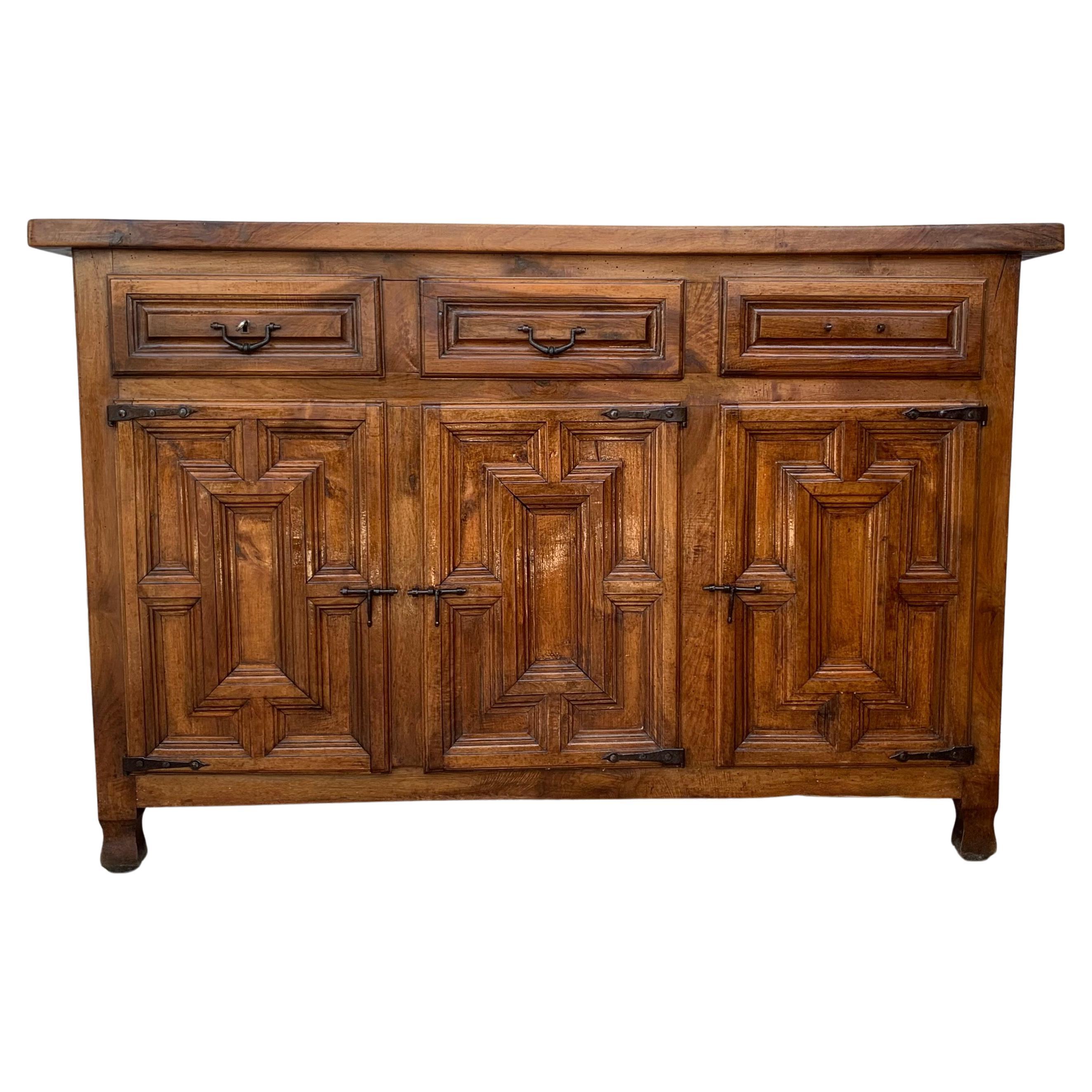 19th Large Catalan Spanish Baroque Carved Light Walnut Credenza or Buffet