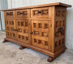 19th Century Large Catalan Spanish Baroque Carved Oak Tuscan Credenza or Buffet
