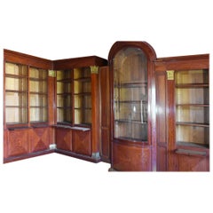 Gran librería de caoba de estilo Imperio del siglo XIX procedente de un castillo francés