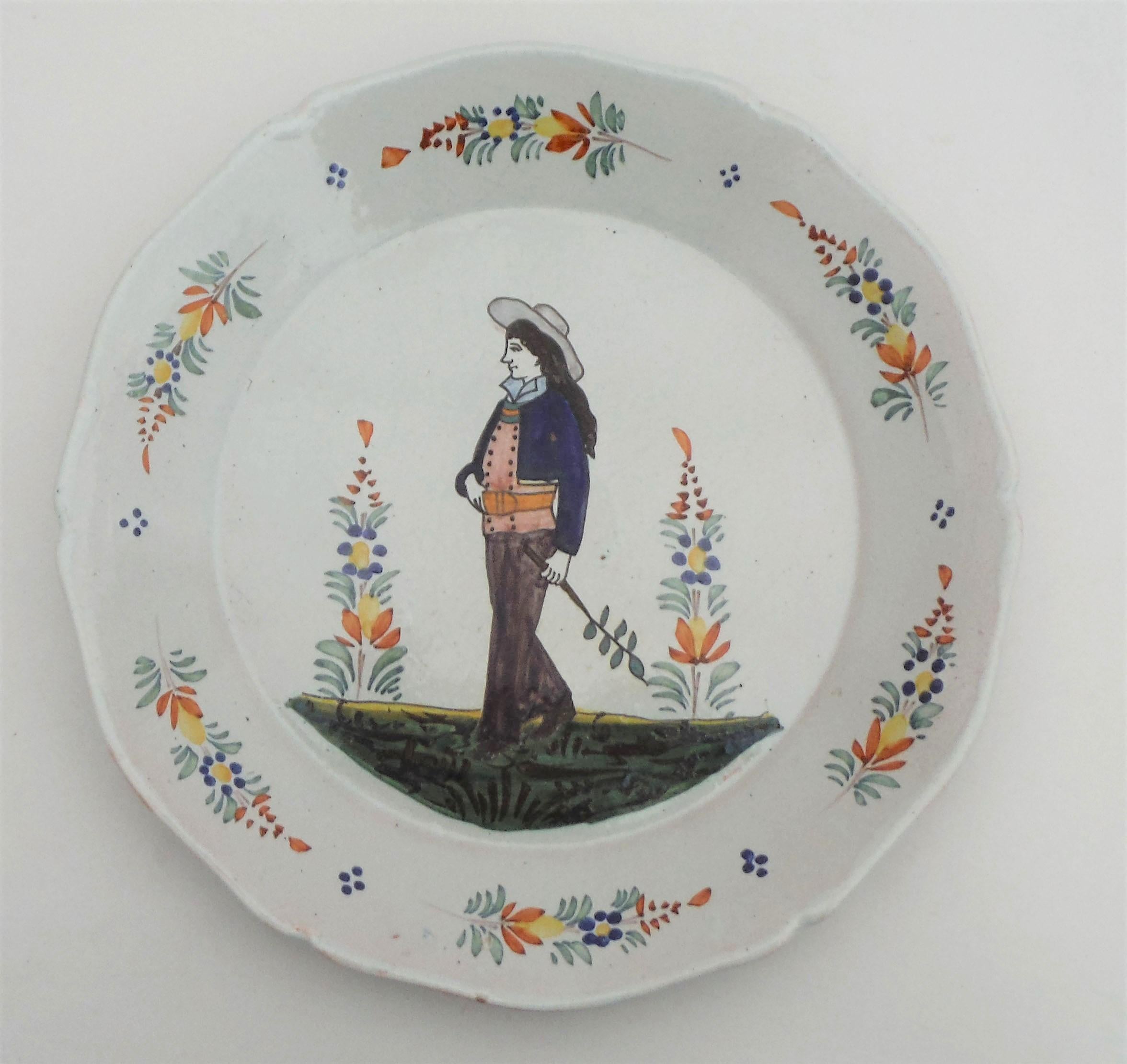 19th Century Large French Faience Quimper Platter Henriot Quimper For Sale 2