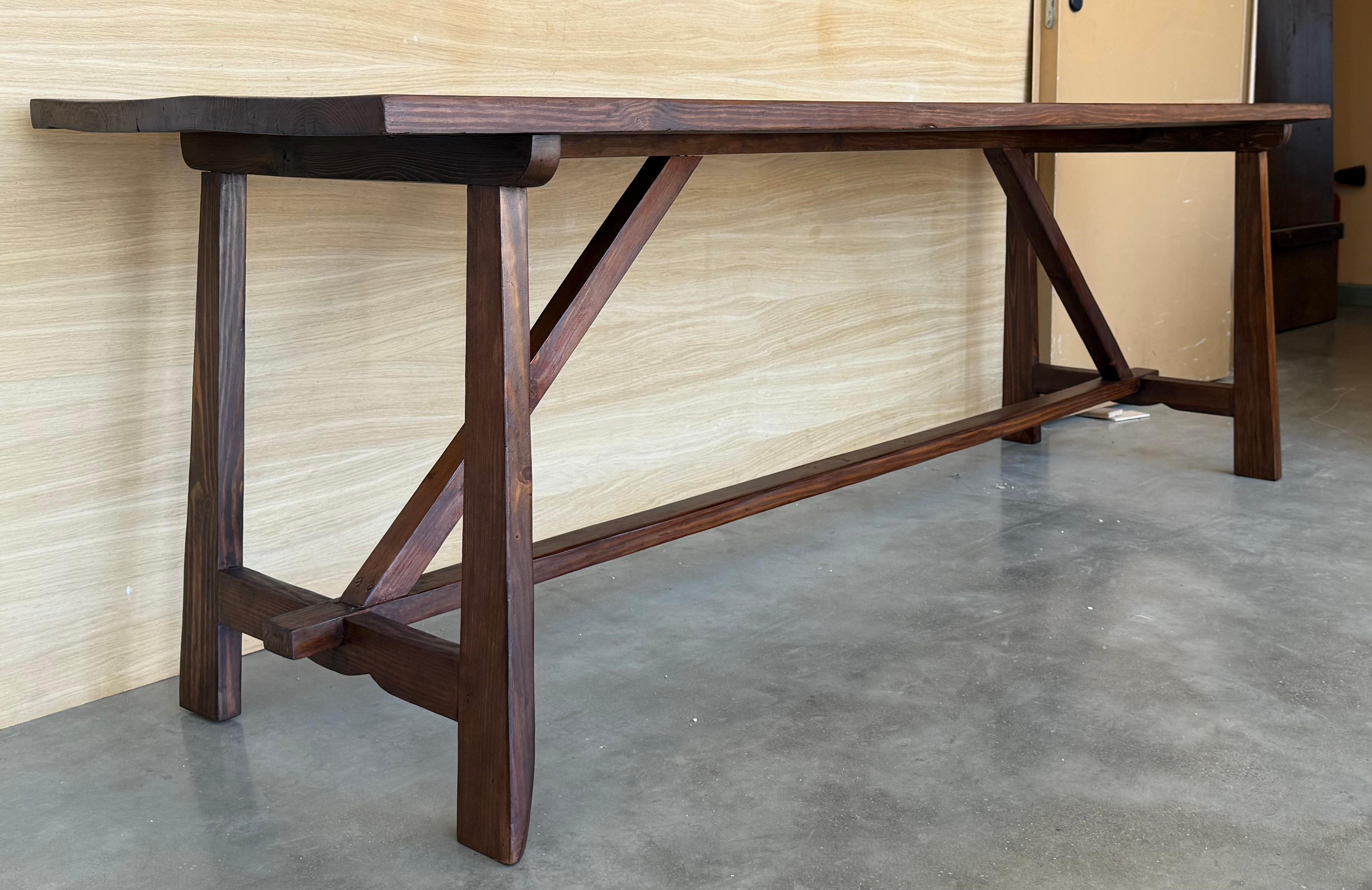 19th Large Spanish Dining or Desk Table with Carved Legs and Wood Stretcher In Good Condition For Sale In Miami, FL