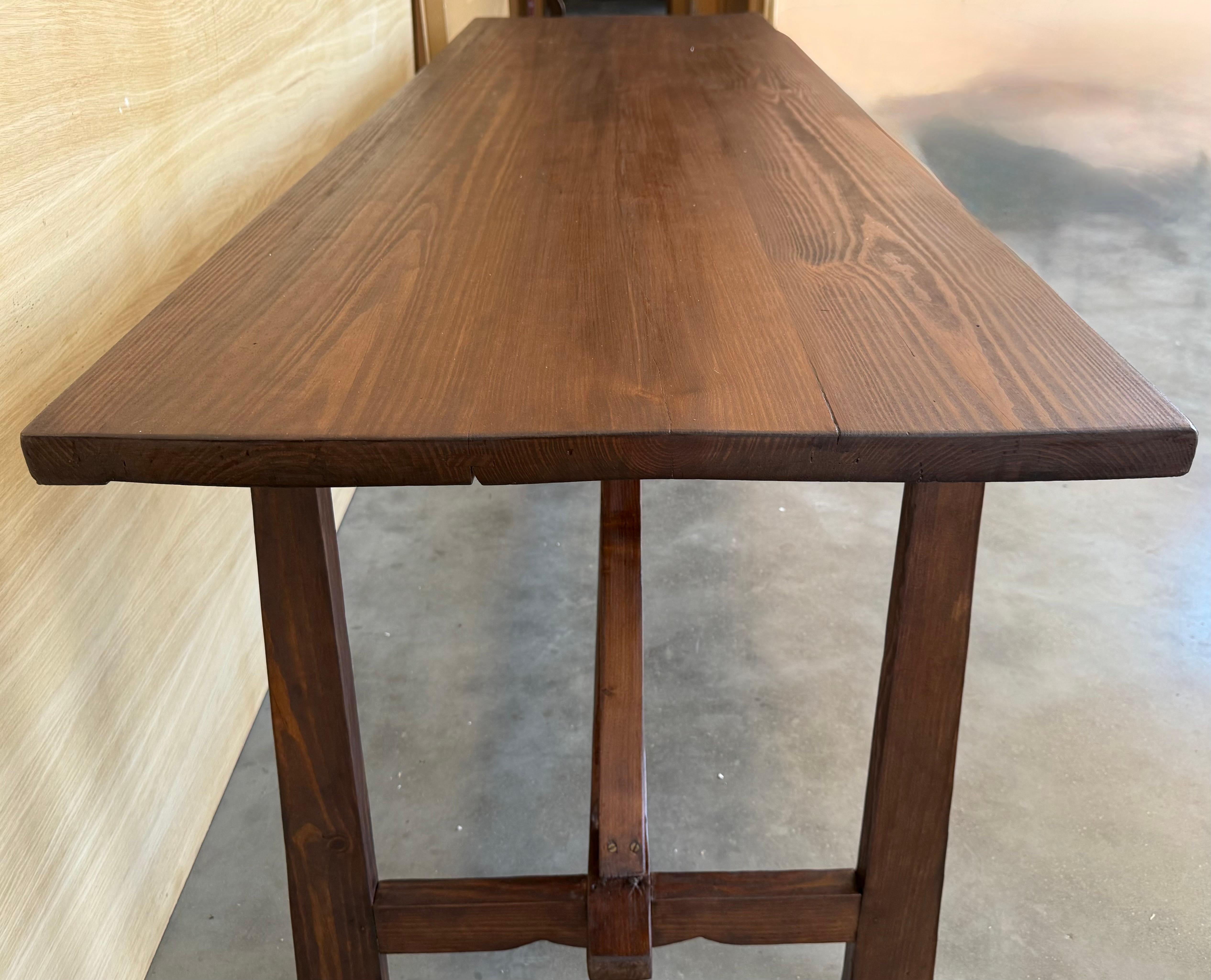 19th Large Spanish Dining or Desk Table with Carved Legs and Wood Stretcher For Sale 3