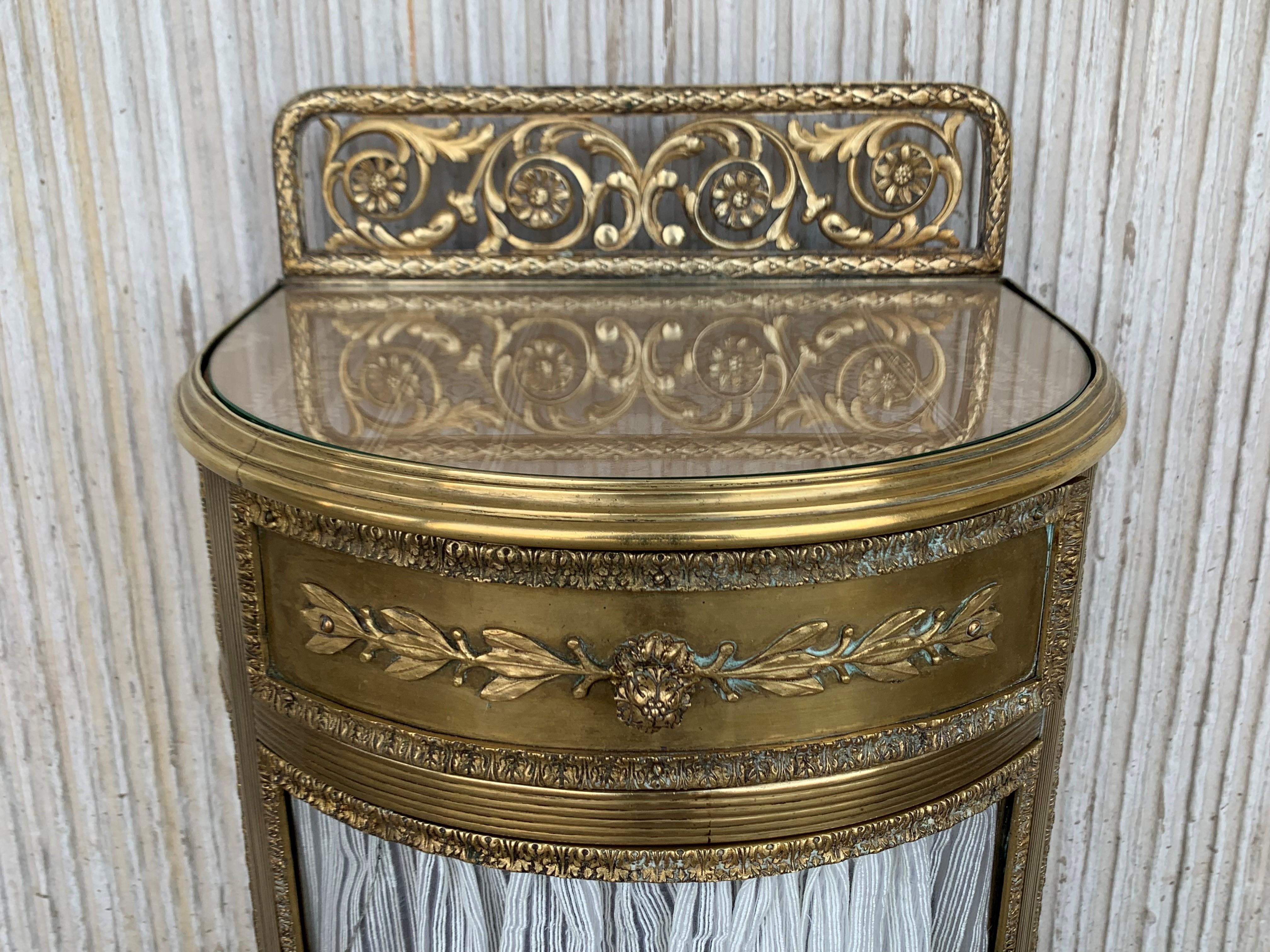 19th Century Louis XVI Pair of Bronze Vitrine Nightstand with Curved Glass Door and Drawer