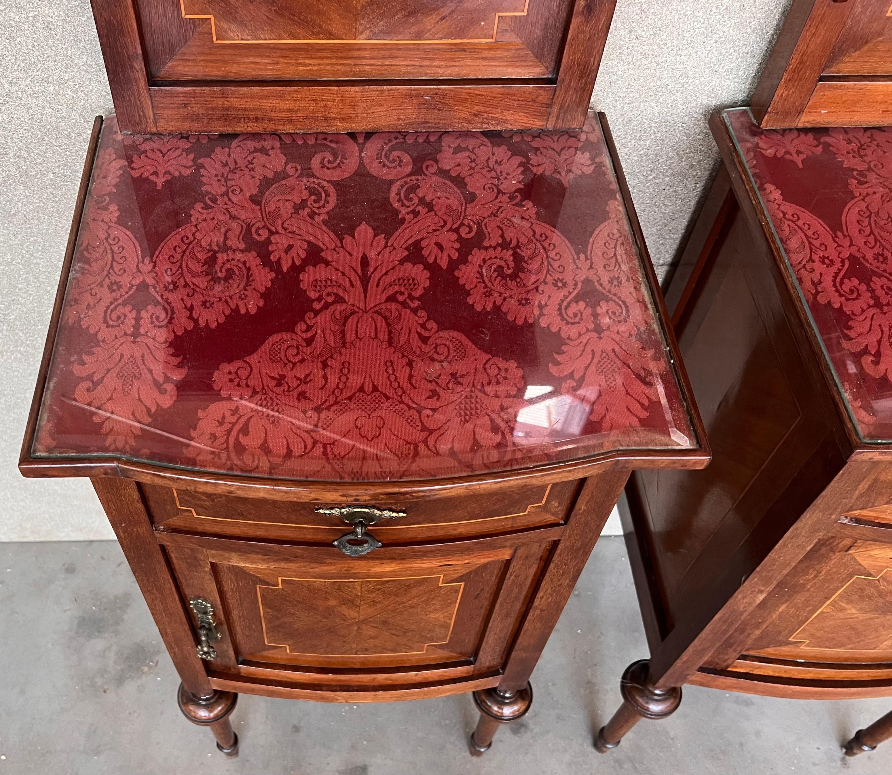 19th Louis XVI Style Pair of Marquetry Nightstands with Bronze Hardware 4