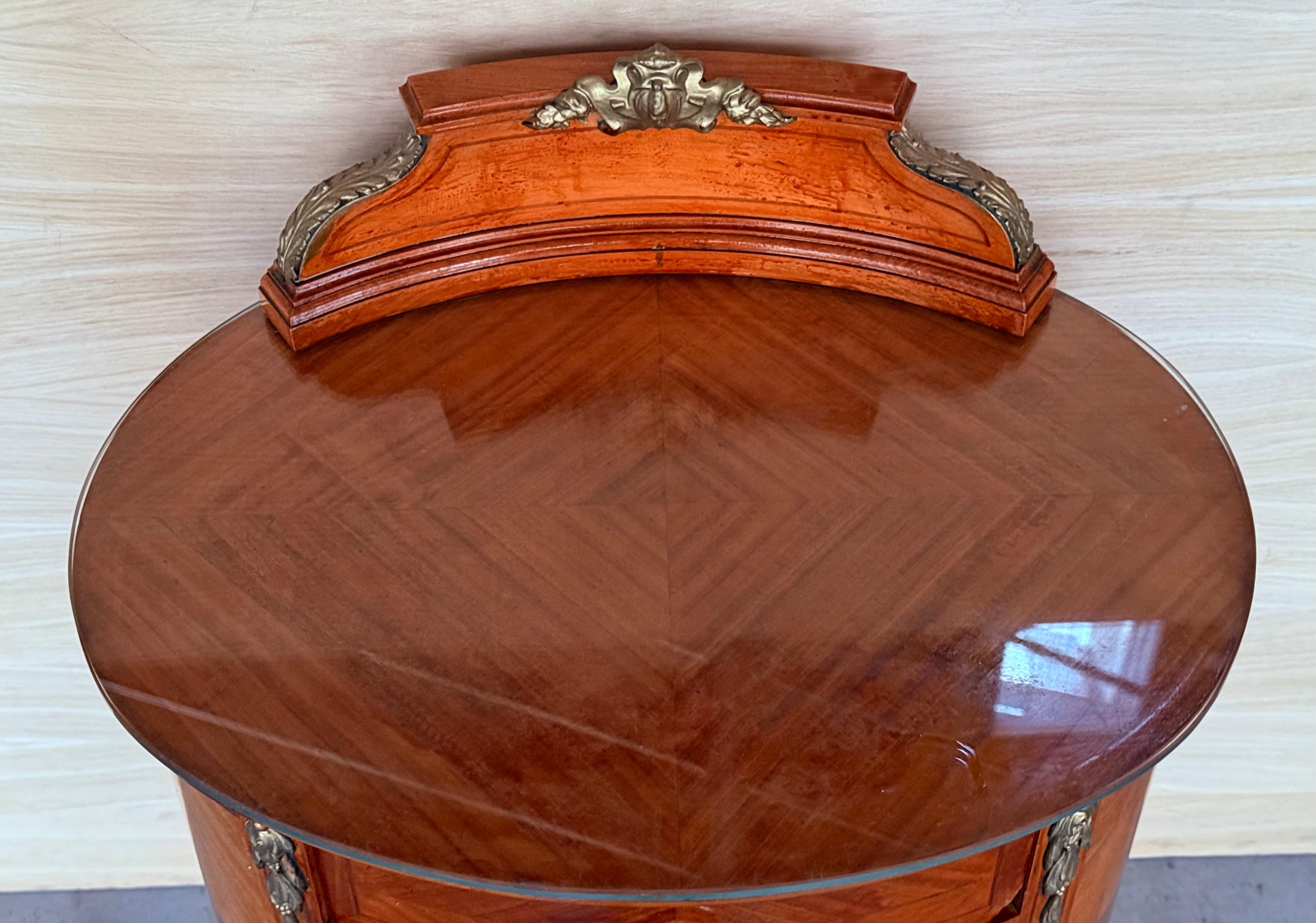 19th Louis XVI Style Pair of Marquetry Nightstands with Bronze & Mirror Crest For Sale 5