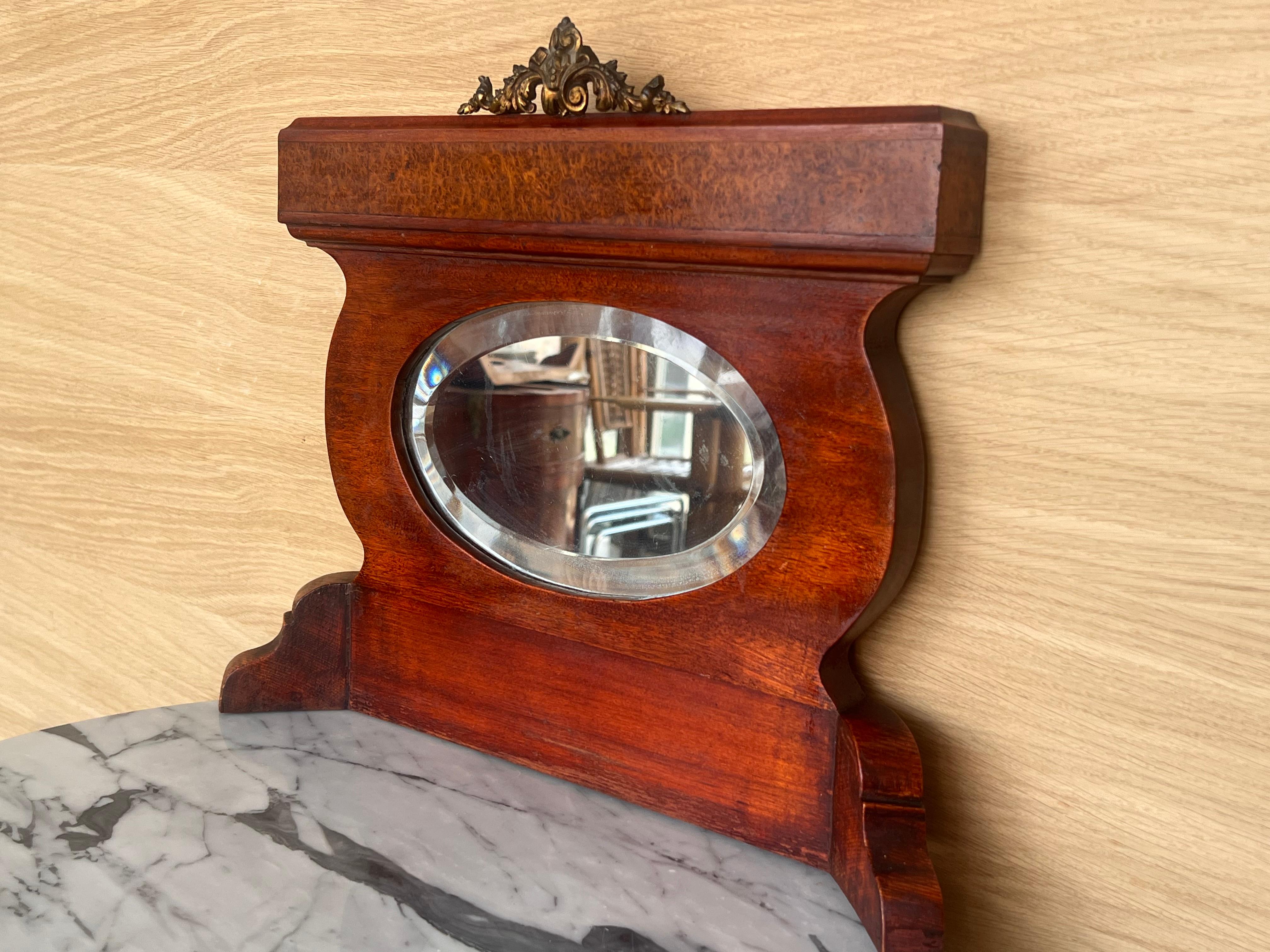 19th Louis XVI Style Pair of Marquetry Nightstands with Bronze & Mirror Crest For Sale 1
