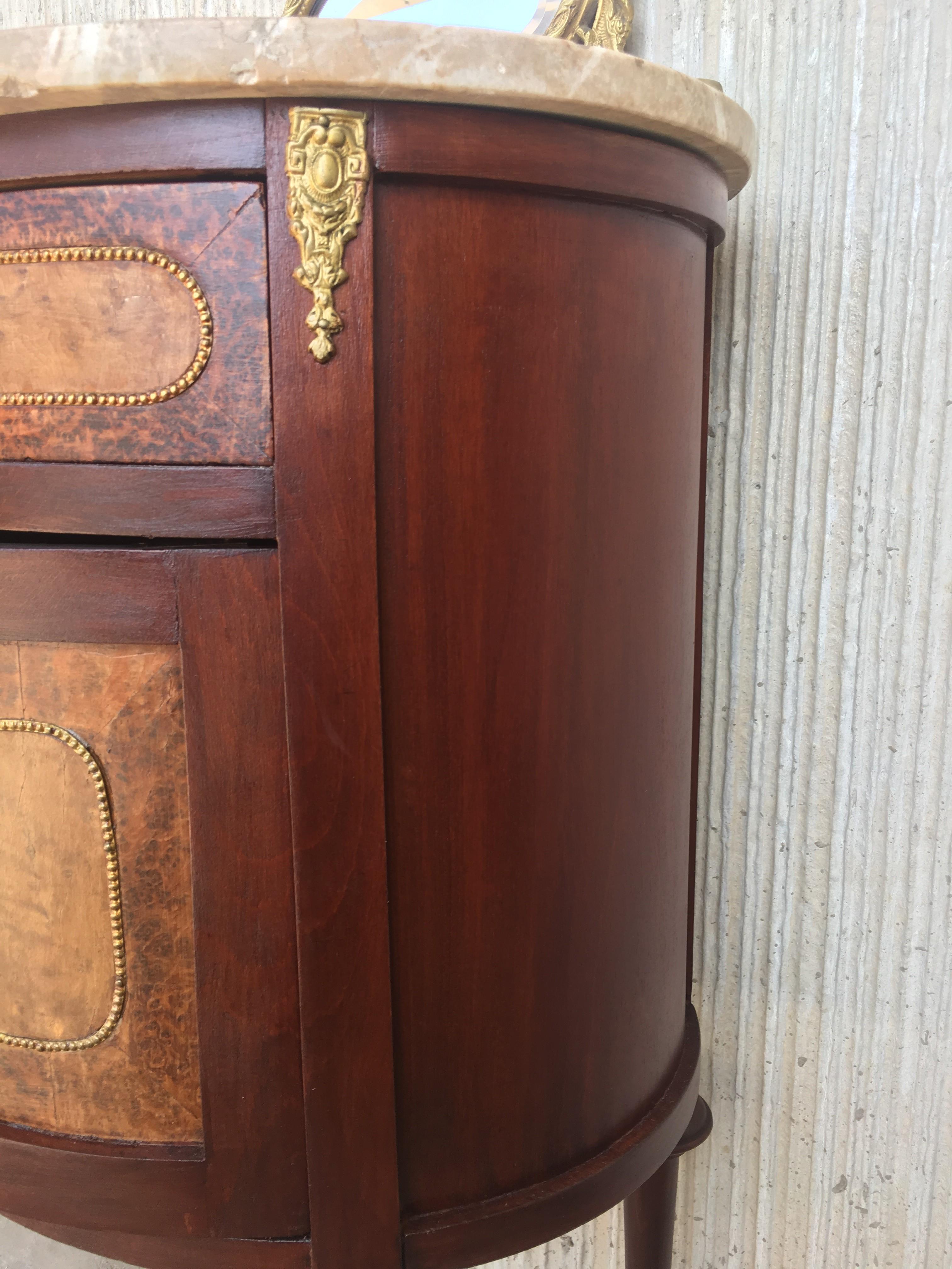 19th Louis XVI Style Pair of Marquetry Nightstands with Bronze & Mirror Crest 2