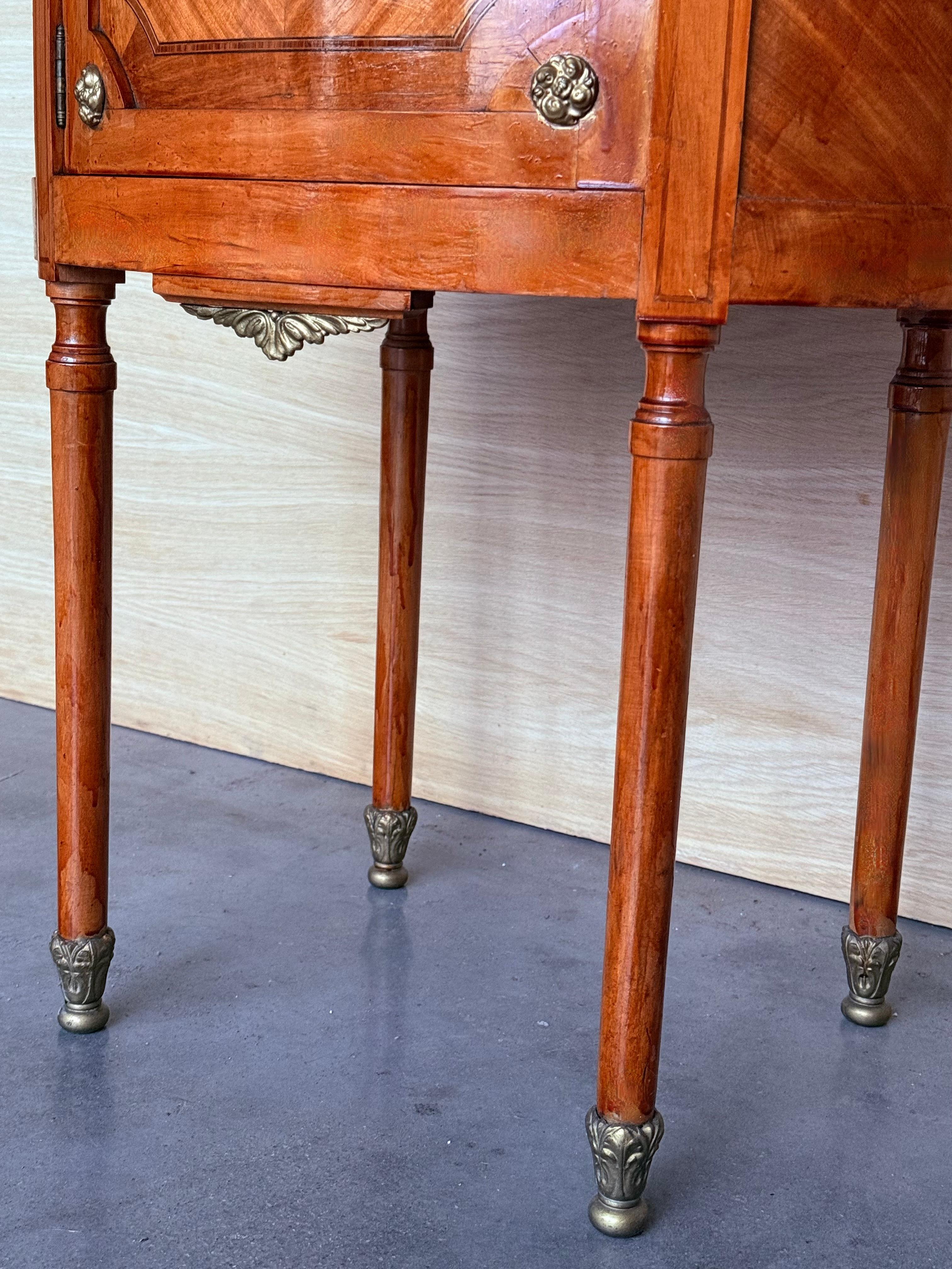 19th Louis XVI Style Pair of Marquetry Nightstands with Bronze & Mirror Crest For Sale 4