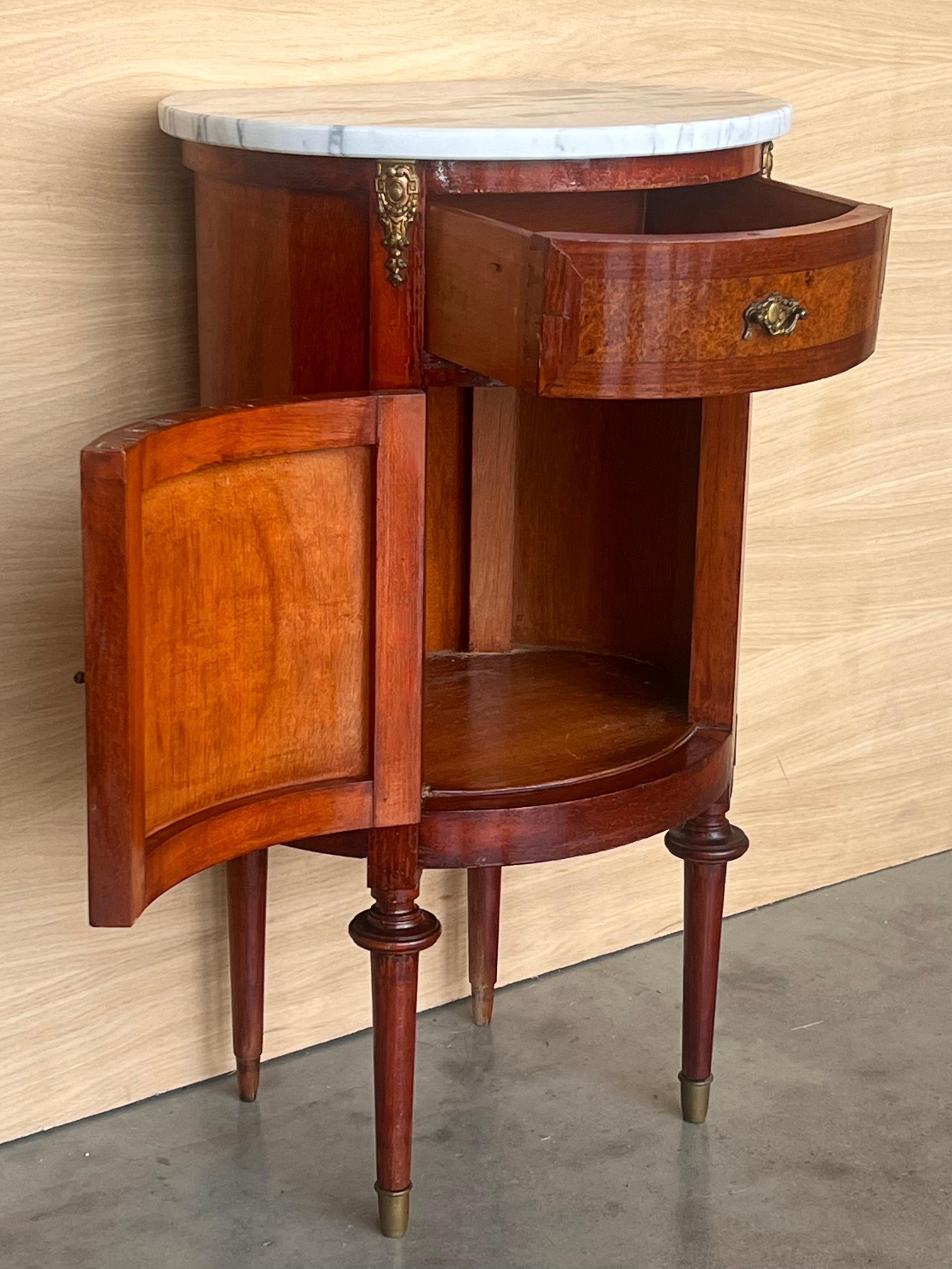19th Louis XVI Style Pair of Marquetry Nightstands with Marble Top For Sale 5