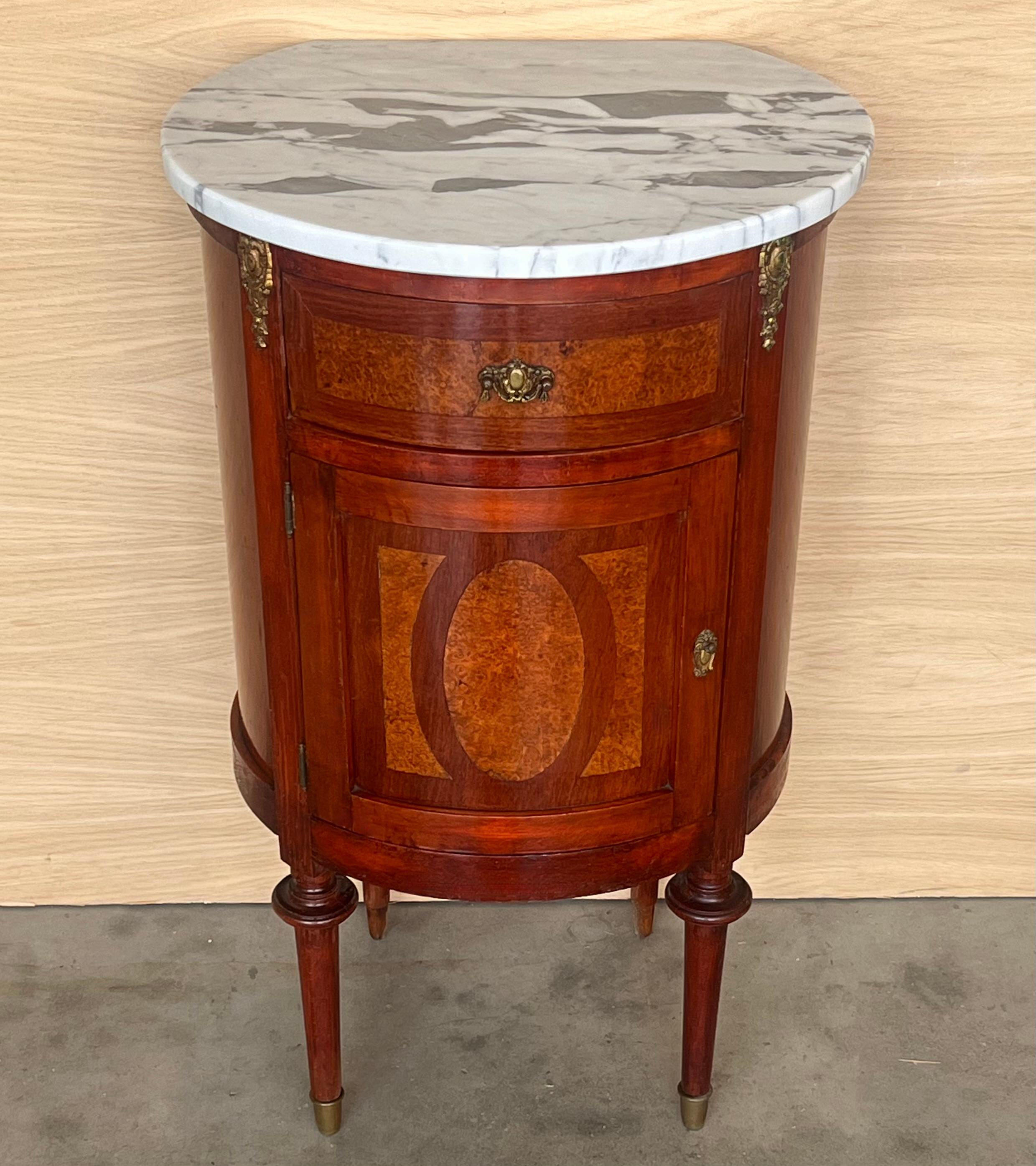19th Louis XVI Style Pair of Marquetry Nightstands with Marble Top For Sale 2