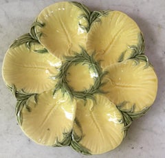 Plato de Ostra de Chocolate de Mayólica del Siglo XIX Luneville