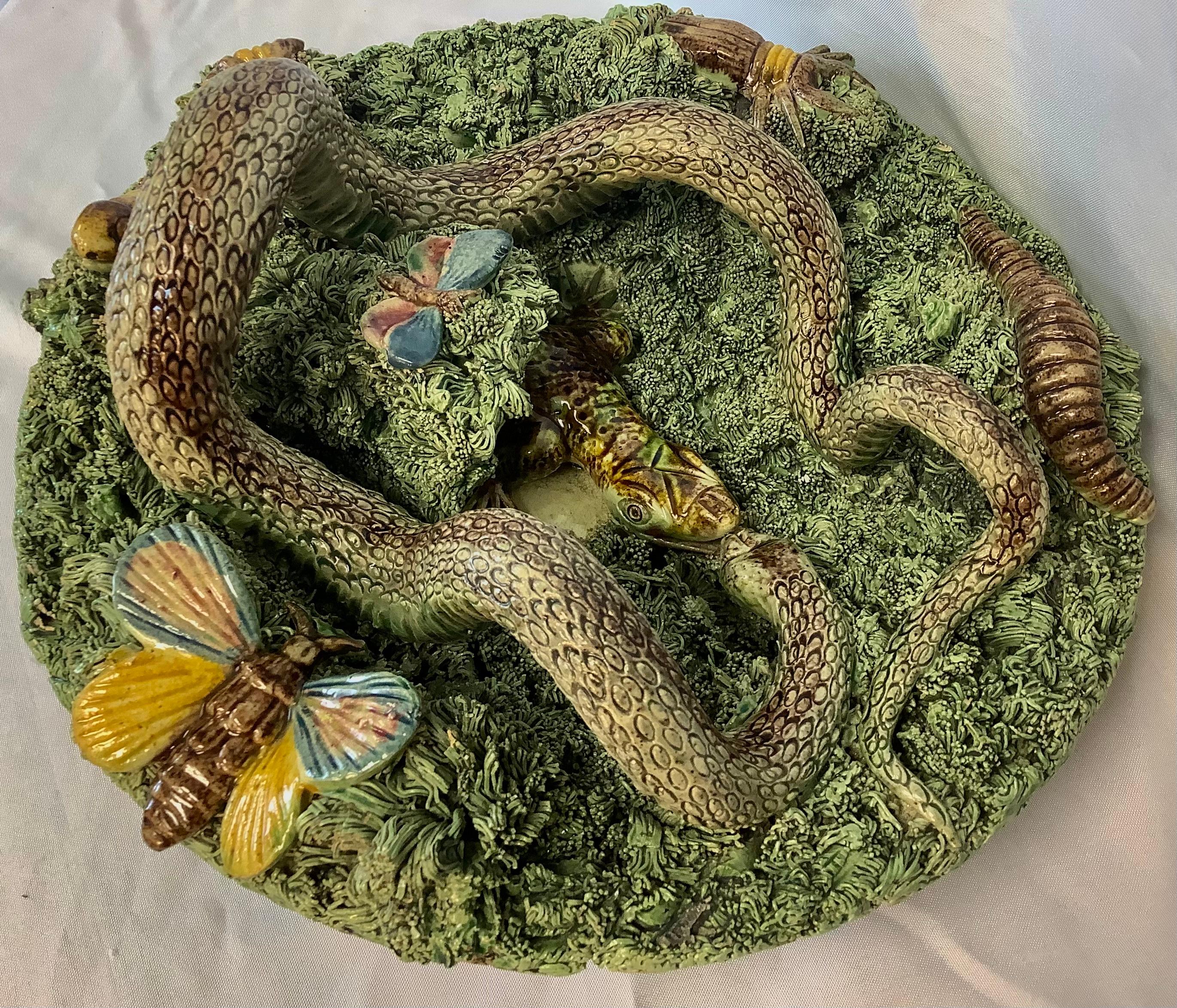 19th Majolica Palissy Snake and Lizard Wall Platter Jose Alves Cunha In Good Condition For Sale In Bradenton, FL