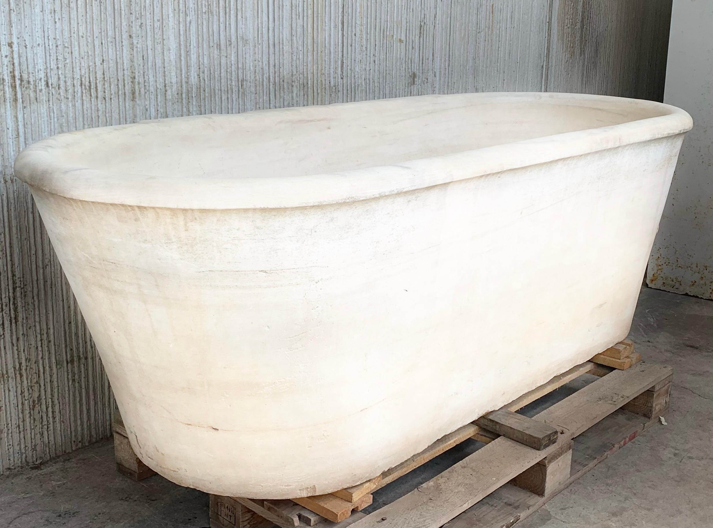 Hand-Carved 19th Masterpiece Carrara Marble Oval Bathtub